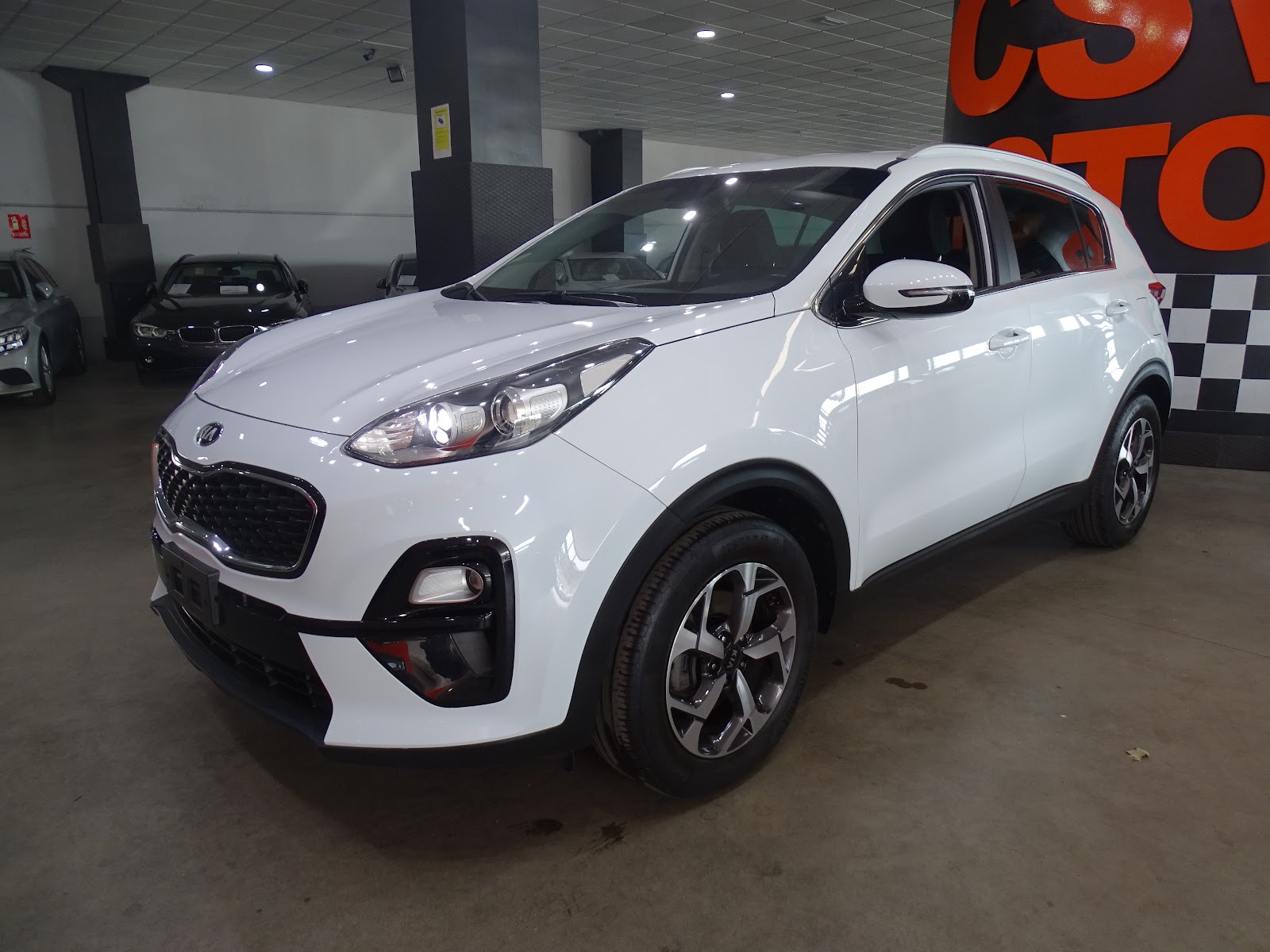 Foto 2 de KIA SPORTAGE 2019 en venta en CSV Motor VALDEFUENTES