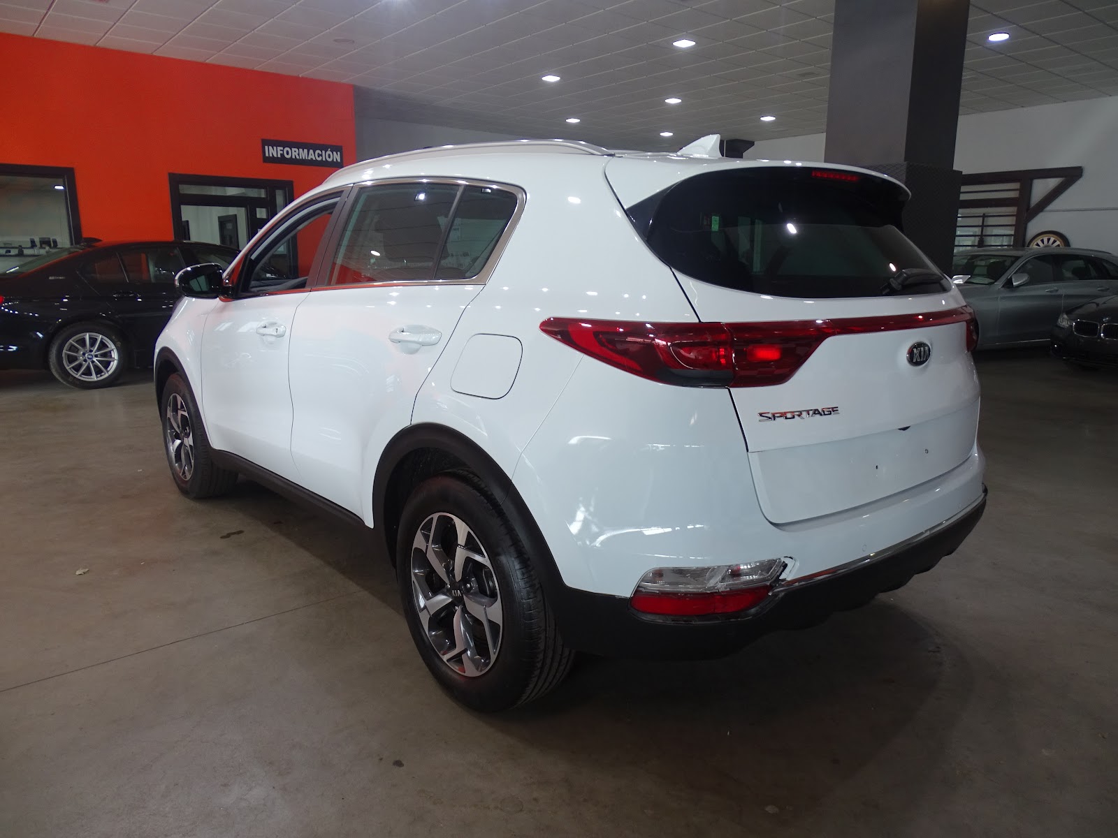 Foto 3 de KIA SPORTAGE 2019 en venta en CSV Motor VALDEFUENTES