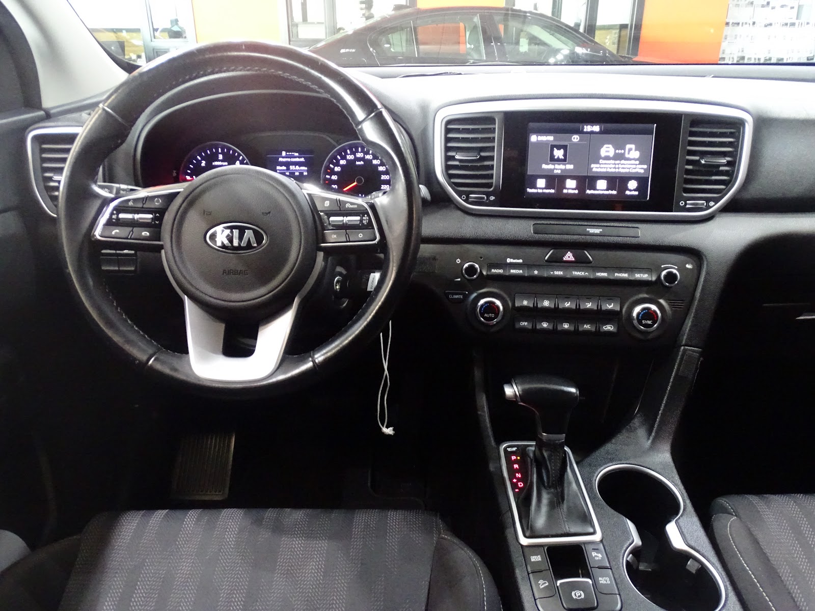 Foto 9 de KIA SPORTAGE 2019 en venta en CSV Motor VALDEFUENTES