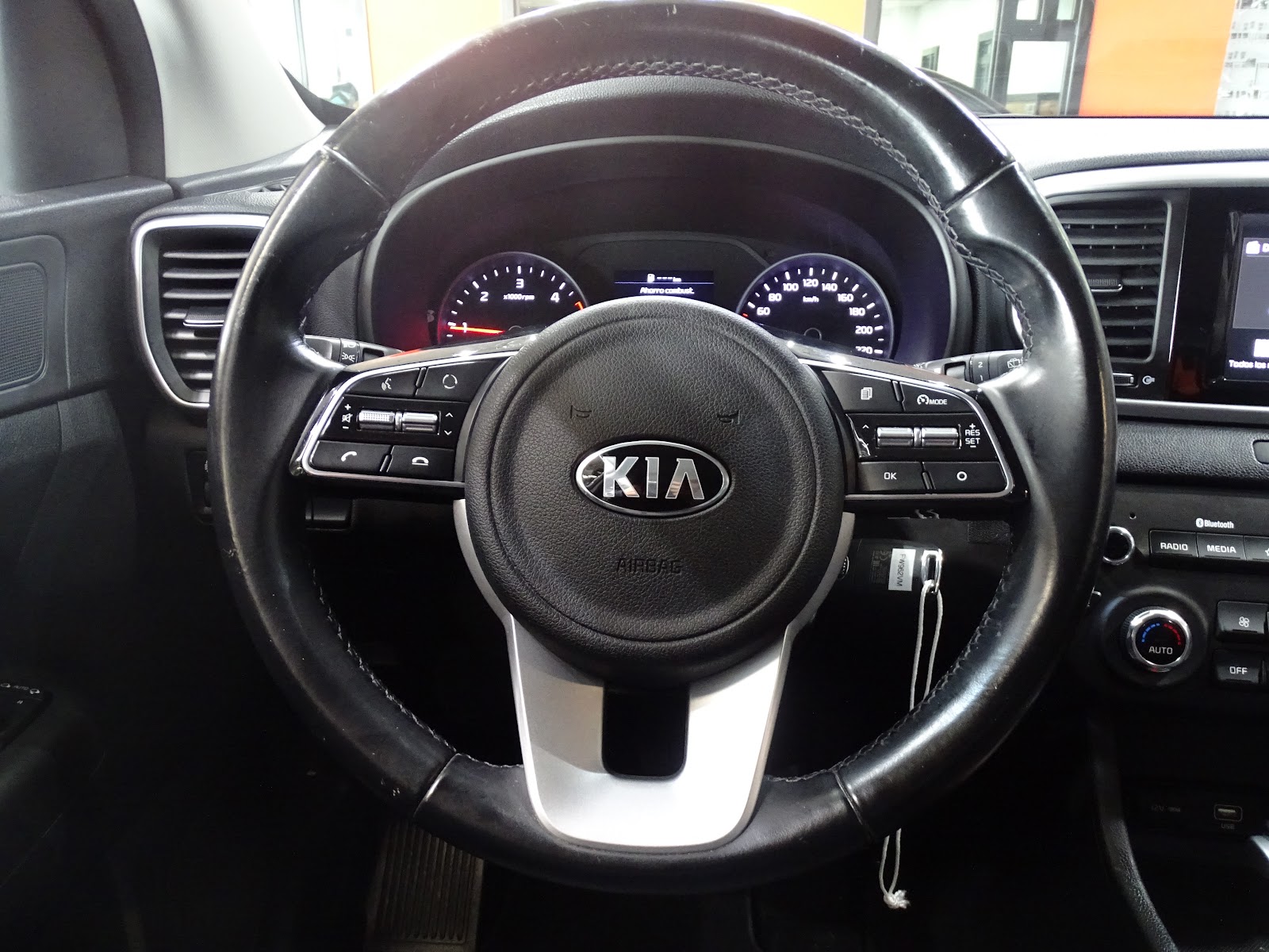 Foto 10 de KIA SPORTAGE 2019 en venta en CSV Motor VALDEFUENTES