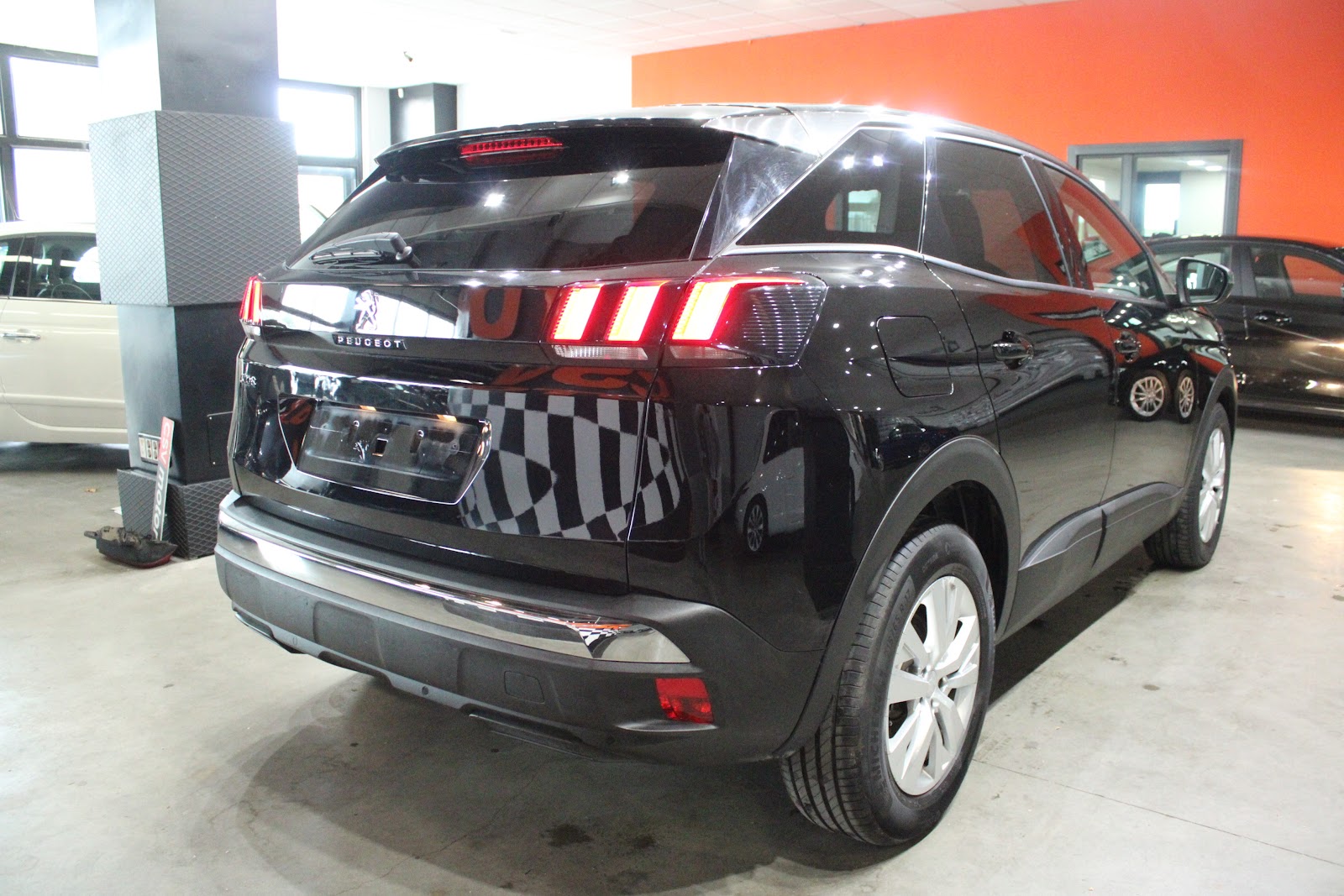 Foto 4 de PEUGEOT 3008 2019 en venta en CSV Motor VALDEFUENTES
