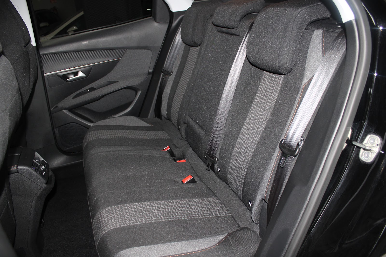 Foto 8 de PEUGEOT 3008 2019 en venta en CSV Motor VALDEFUENTES