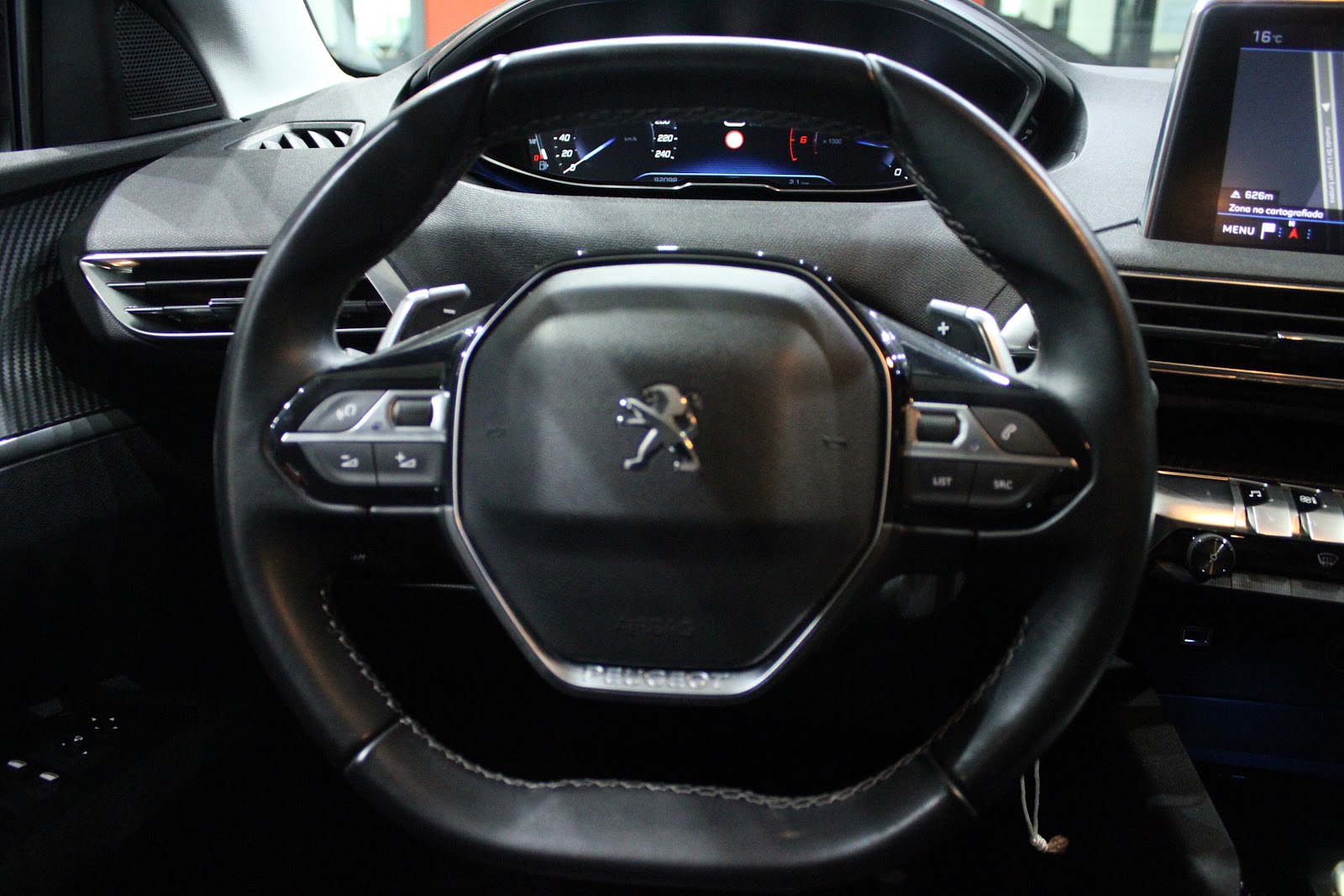 Foto 10 de PEUGEOT 3008 2019 en venta en CSV Motor VALDEFUENTES