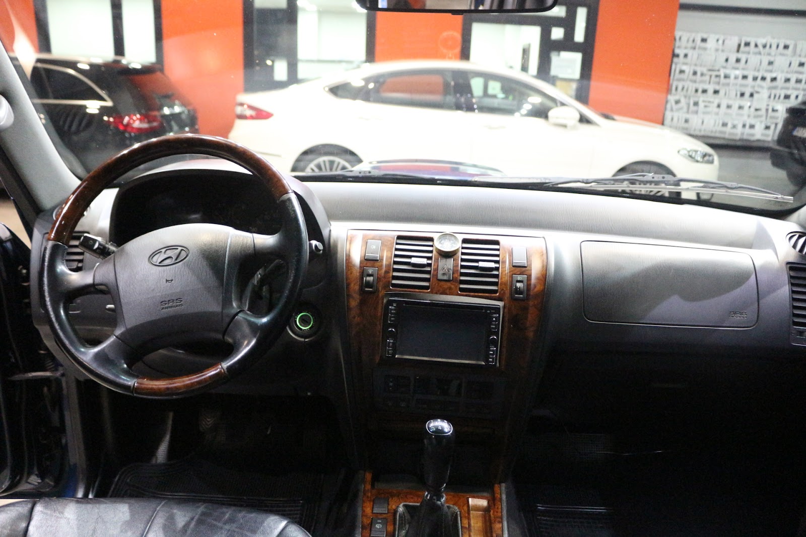 Foto 9 de HYUNDAI TERRACAN 2003 en venta en CSV Motor VALDEFUENTES