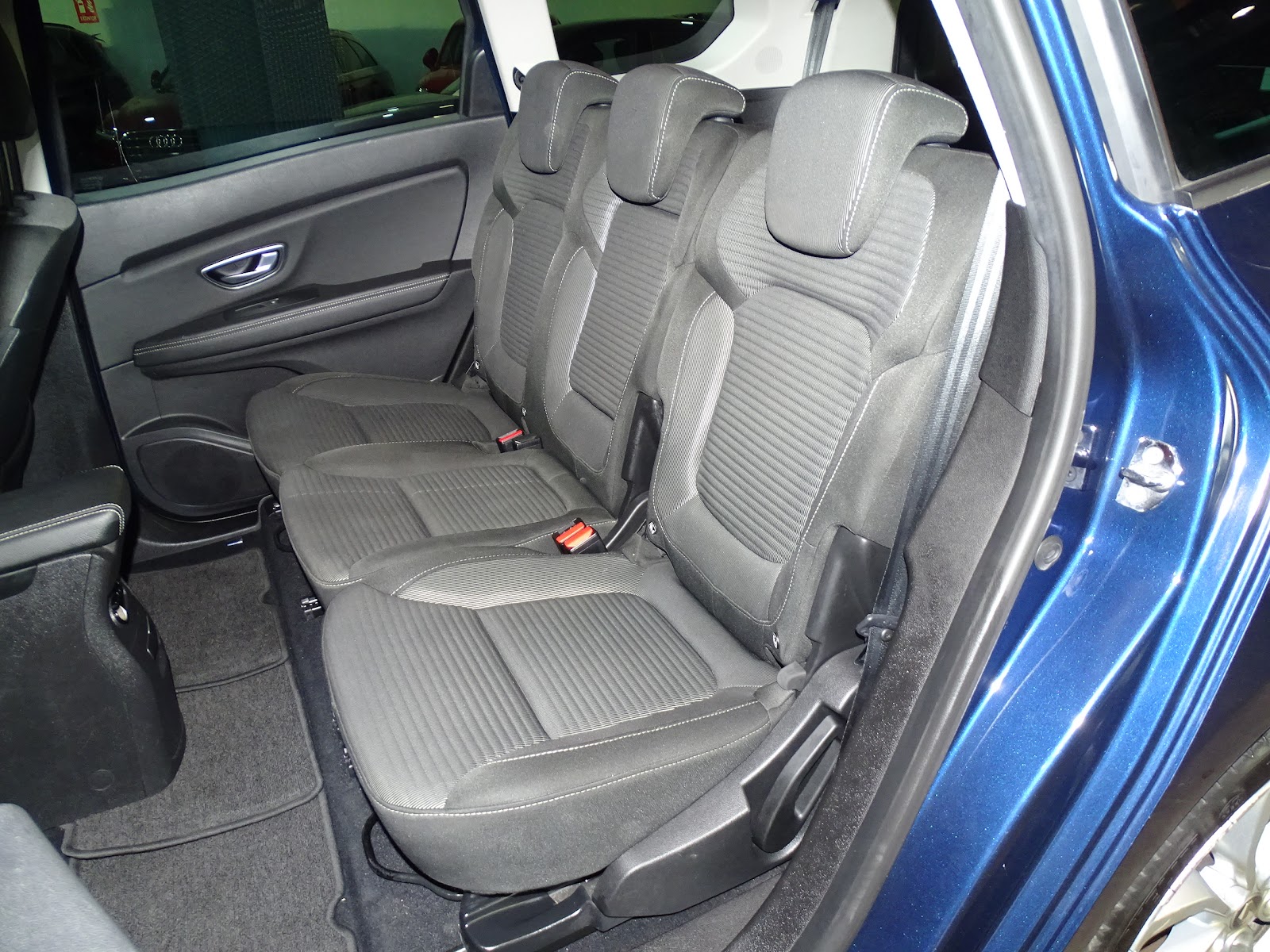 Foto 6 de RENAULT GRAND SCENIC 2018 en venta en CSV Motor VALDEFUENTES