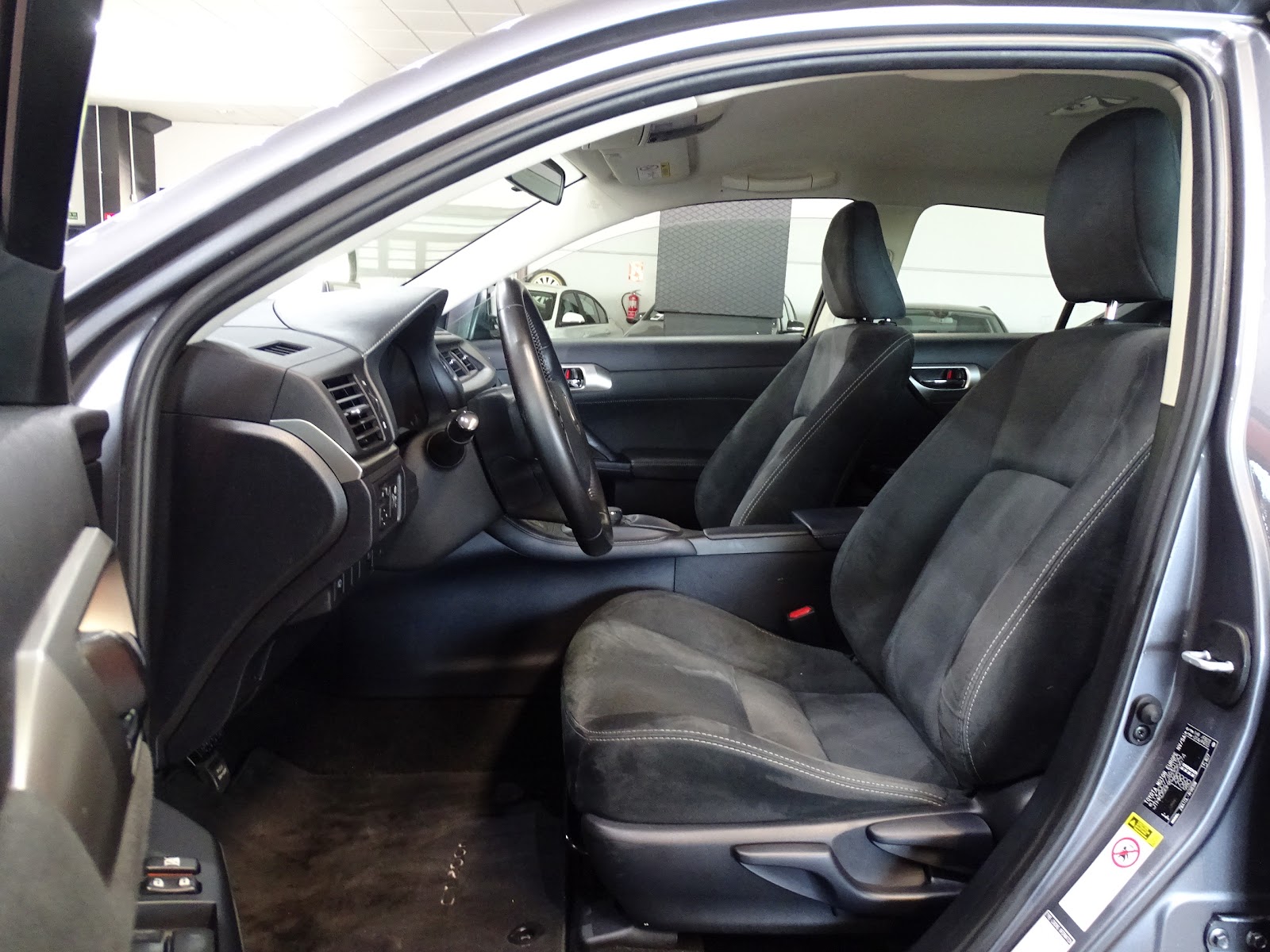 Foto 6 de LEXUS CT 2018 en venta en CSV Motor VALDEFUENTES