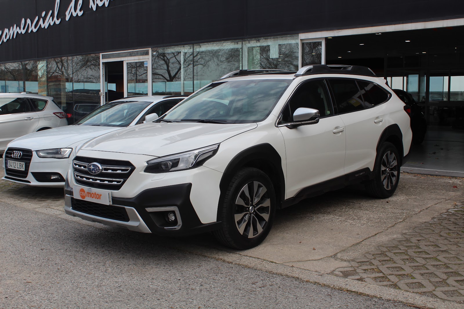 Foto 2 de SUBARU OUTBACK 2023 en venta en CSV Motor VALDEFUENTES