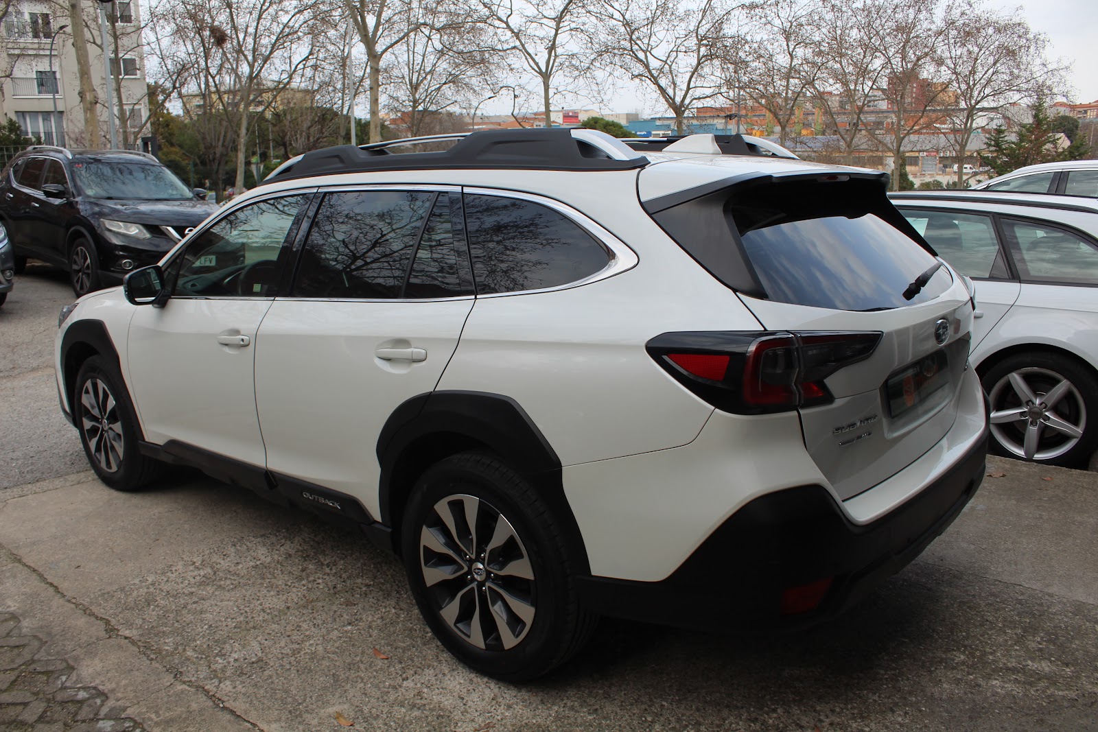 Foto 5 de SUBARU OUTBACK 2023 en venta en CSV Motor VALDEFUENTES
