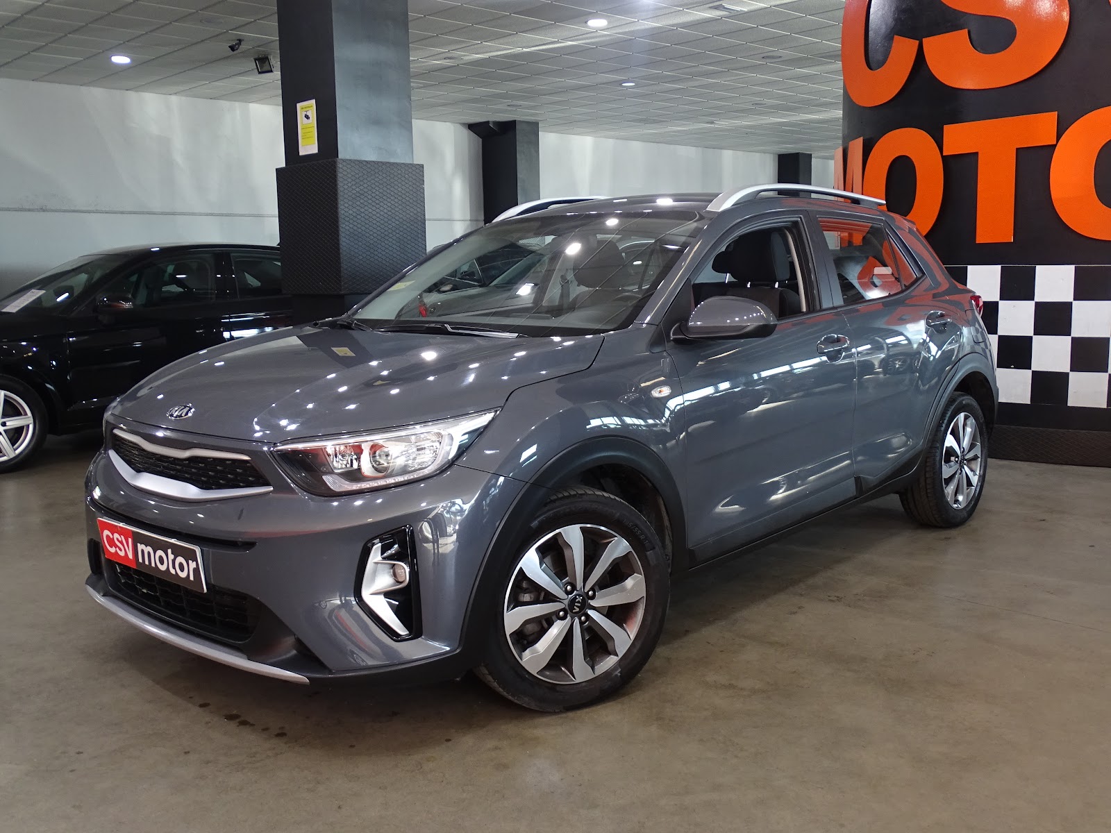 Foto 2 de KIA STONIC 2021 en venta en CSV Motor VALDEFUENTES