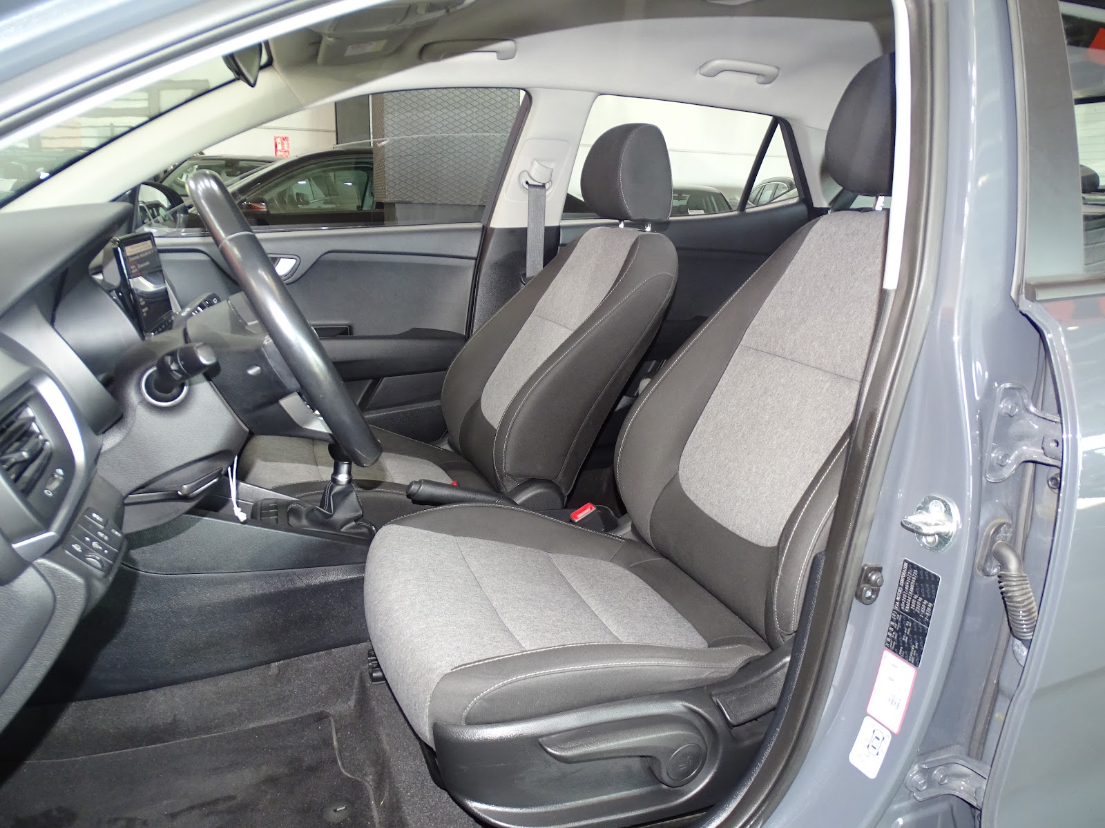 Foto 19 de KIA STONIC 2021 en venta en CSV Motor VALDEFUENTES