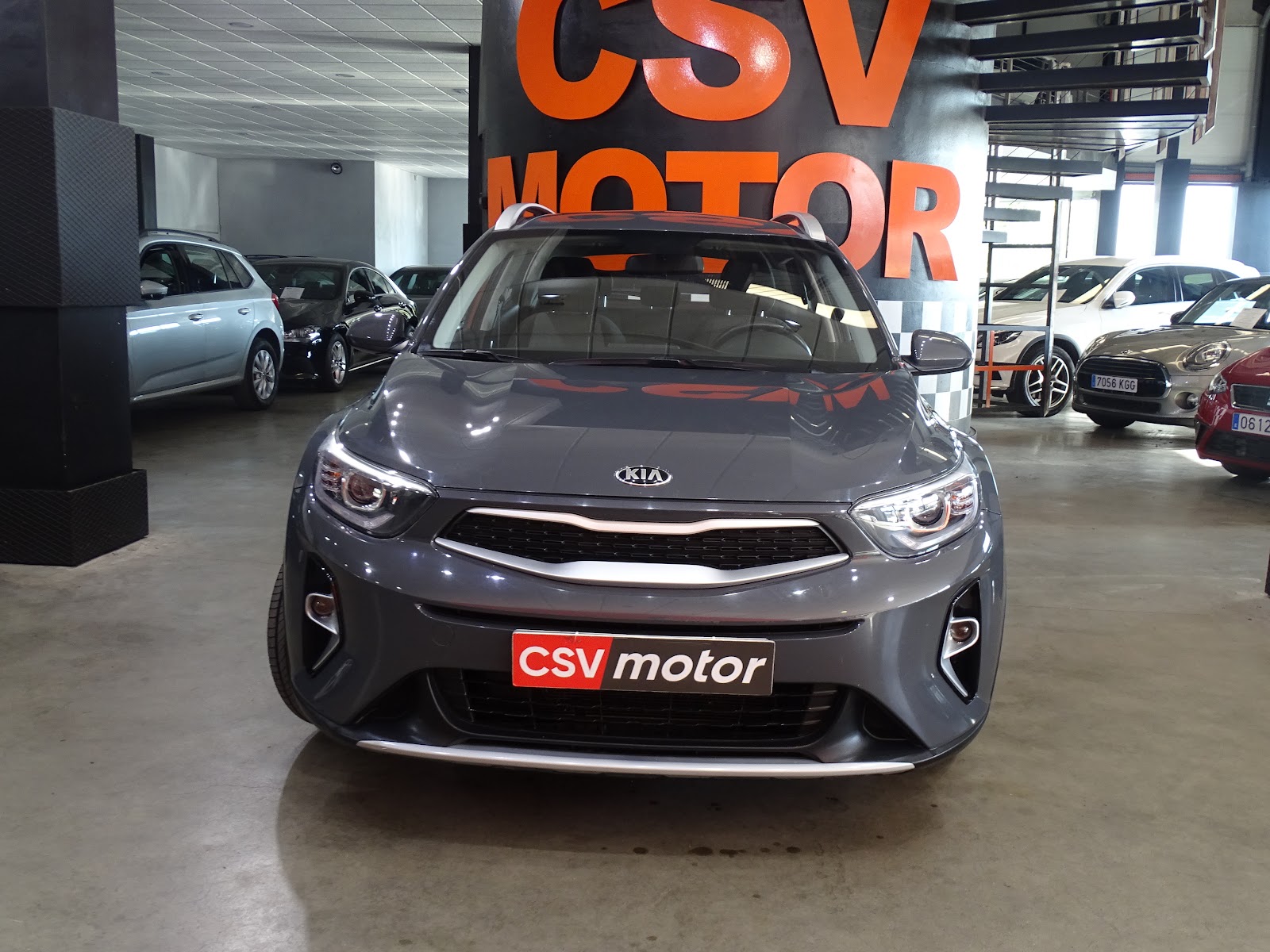 Foto 3 de KIA STONIC 2021 en venta en CSV Motor VALDEFUENTES