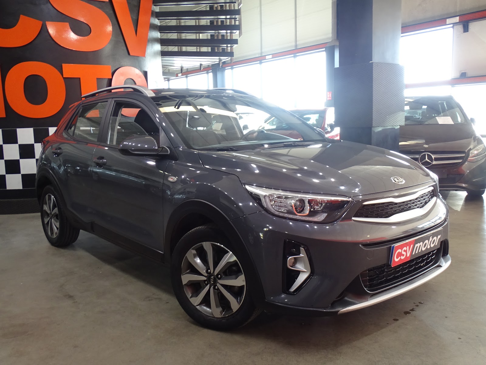 Foto 4 de KIA STONIC 2021 en venta en CSV Motor VALDEFUENTES