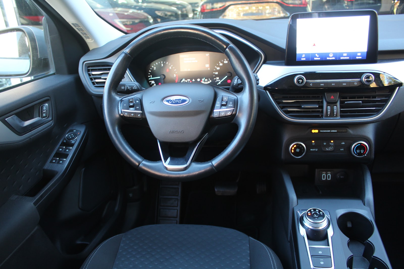Foto 11 de FORD KUGA 2021 en venta en CSV Motor VALDEFUENTES