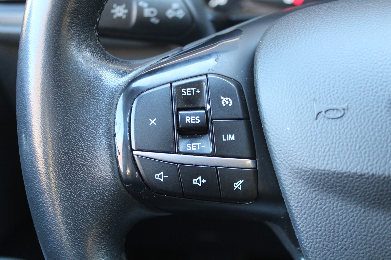 Foto 12 de FORD KUGA 2021 en venta en CSV Motor VALDEFUENTES
