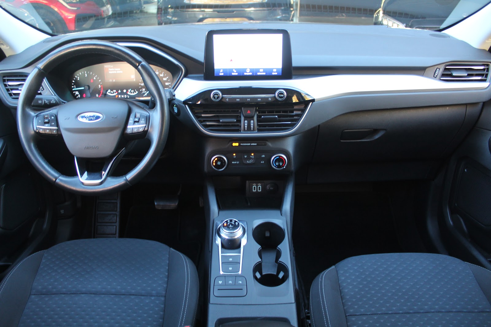 Foto 10 de FORD KUGA 2021 en venta en CSV Motor VALDEFUENTES