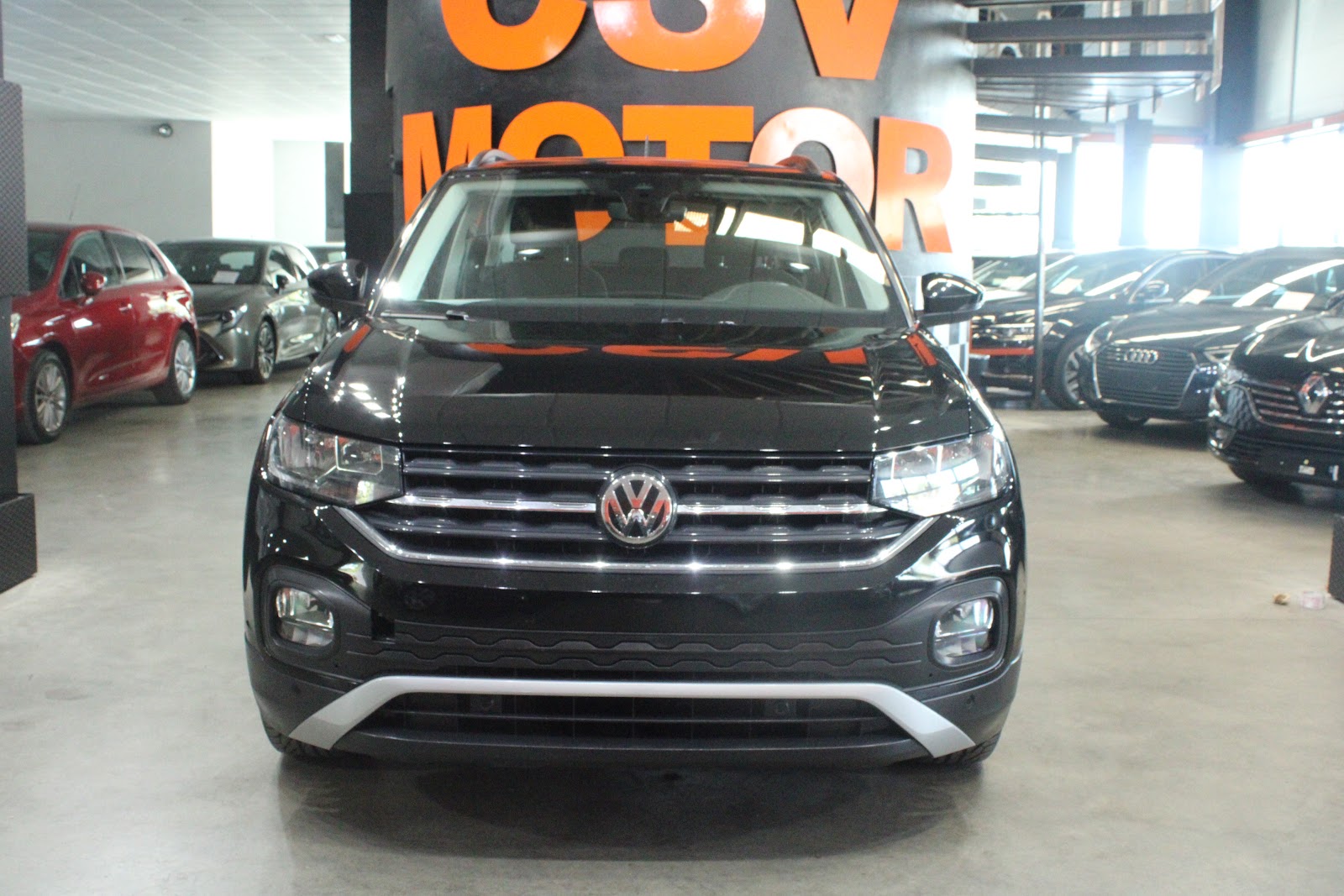 Foto 3 de VOLKSWAGEN T-CROSS 2019 en venta en CSV Motor VALDEFUENTES