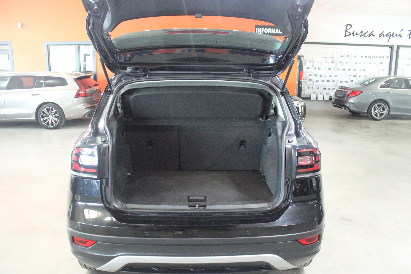 Foto 8 de VOLKSWAGEN T-CROSS 2019 en venta en CSV Motor VALDEFUENTES