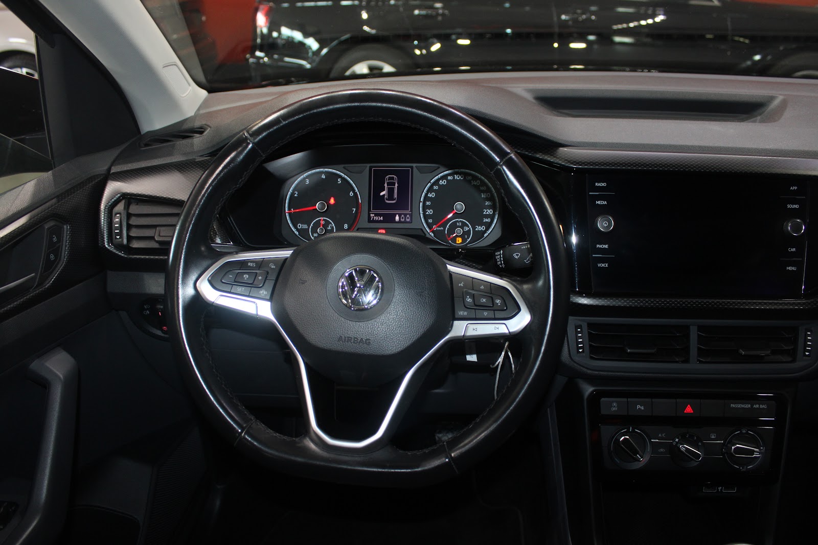 Foto 10 de VOLKSWAGEN T-CROSS 2019 en venta en CSV Motor VALDEFUENTES