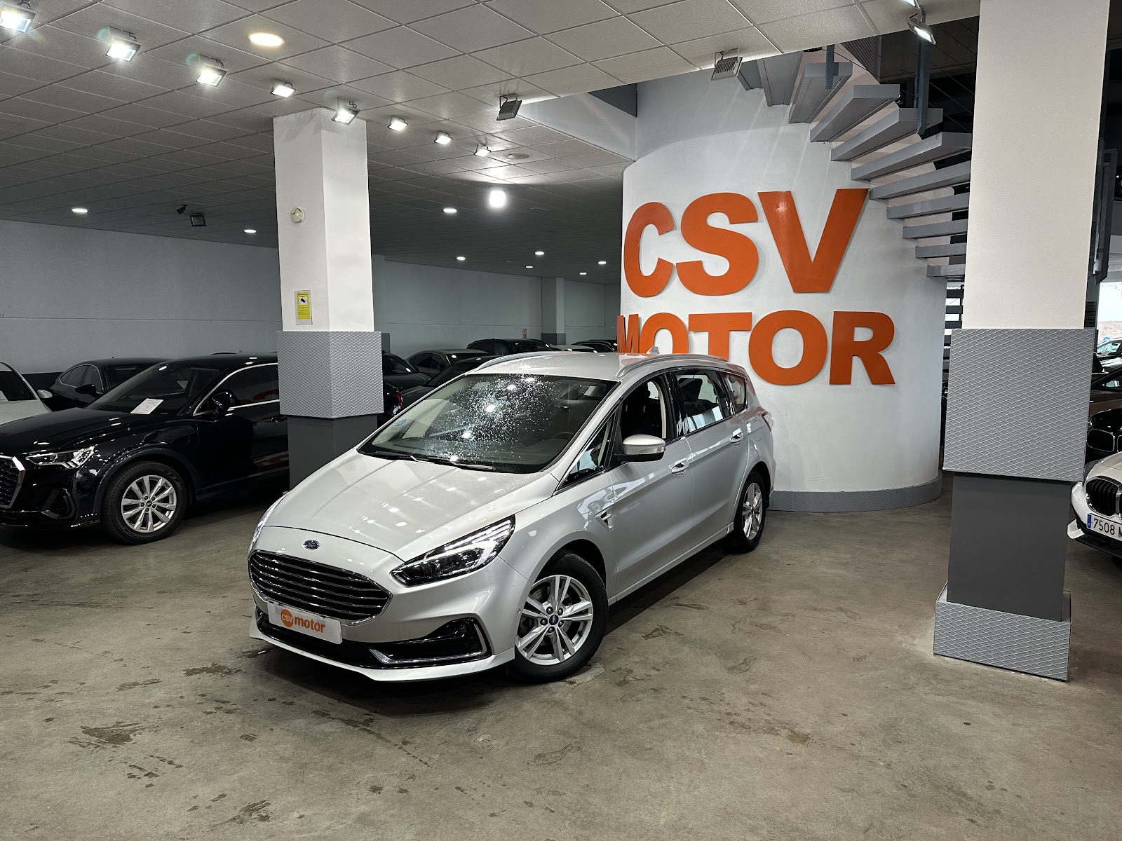 Foto 5 de Ford S-Max 2023 en venta en CSV Motor VALDEFUENTES · color Plata Metalizado
