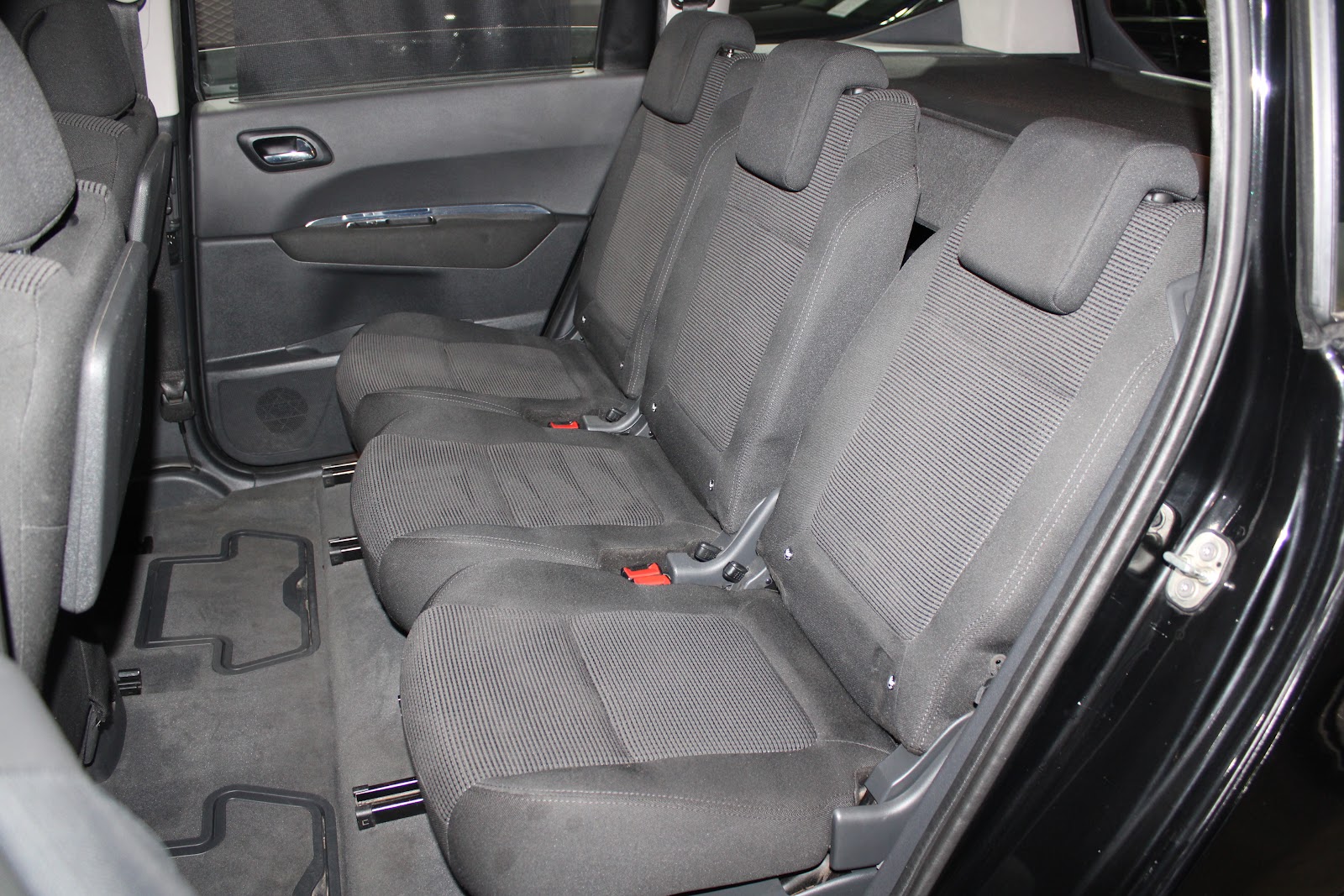 Foto 8 de PEUGEOT 5008 2010 en venta en CSV Motor VALDEFUENTES