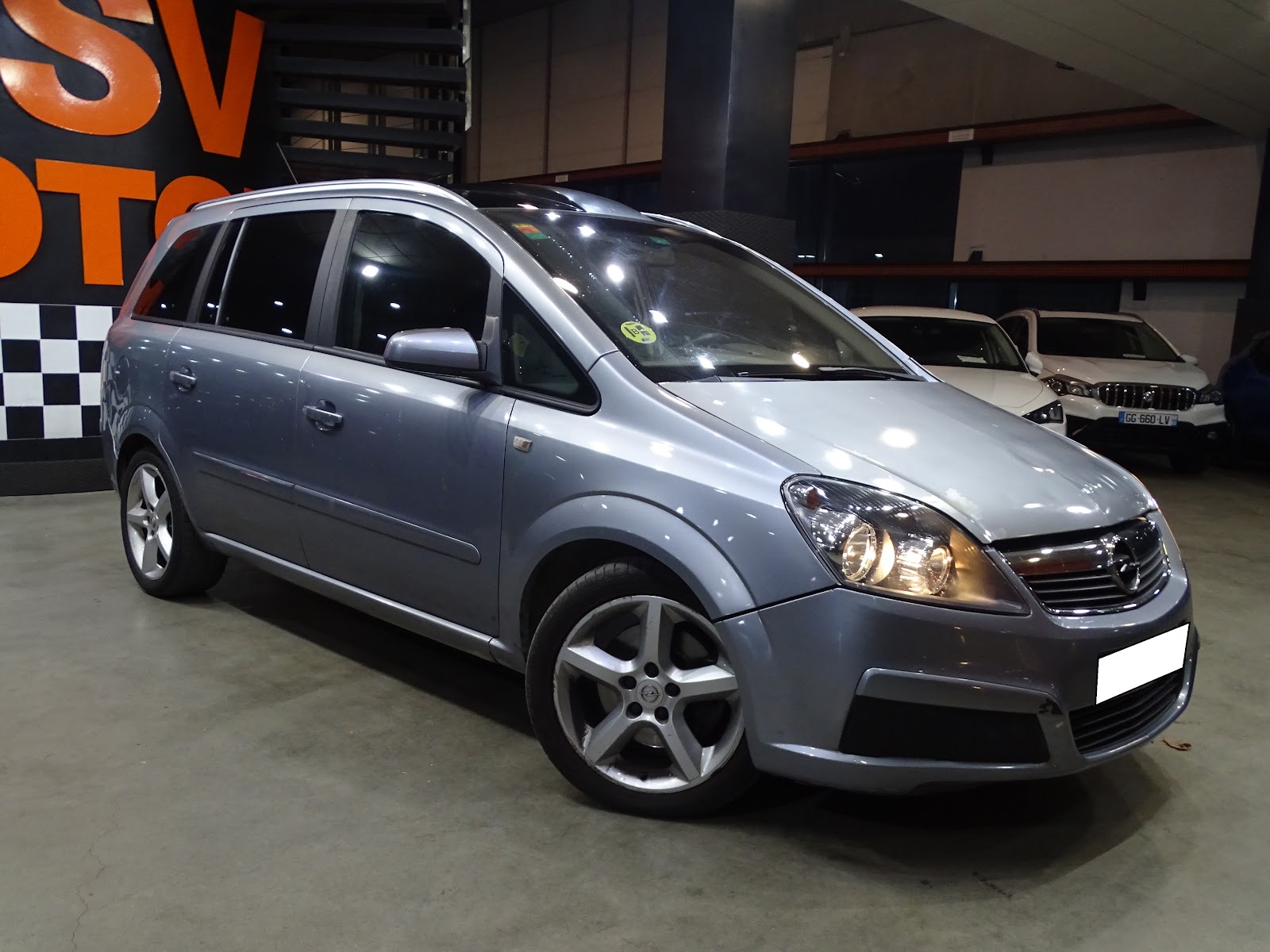Foto 3 de OPEL ZAFIRA 2023 en venta en CSV Motor VALDEFUENTES