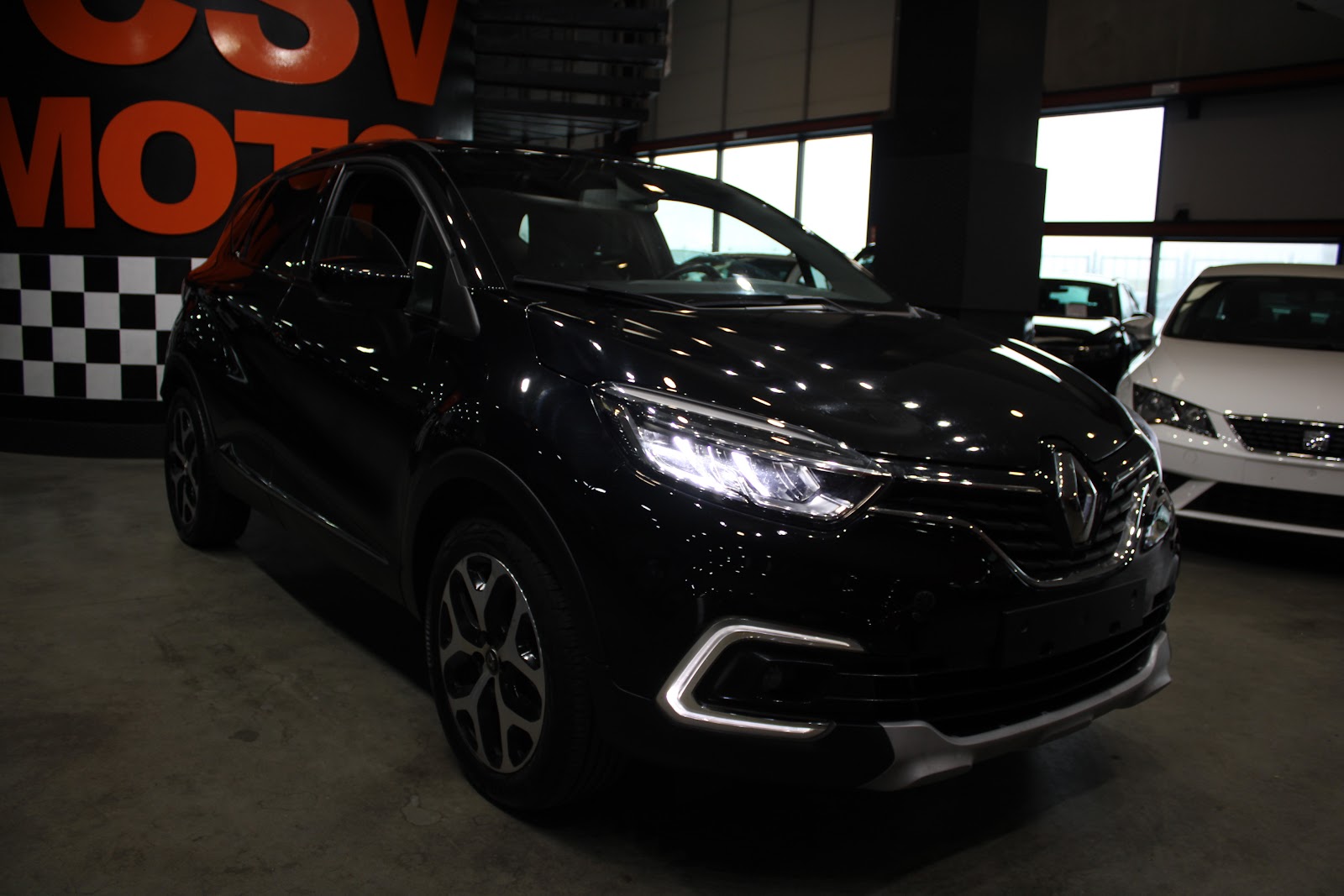 Foto 5 de RENAULT CAPTUR 2019 en venta en CSV Motor VALDEFUENTES