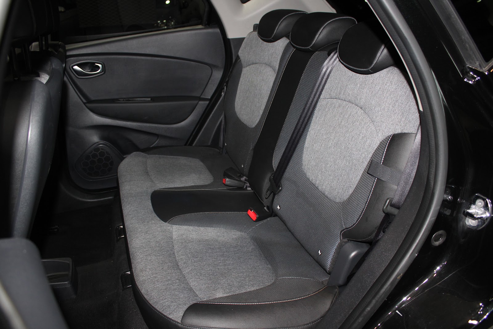 Foto 8 de RENAULT CAPTUR 2019 en venta en CSV Motor VALDEFUENTES
