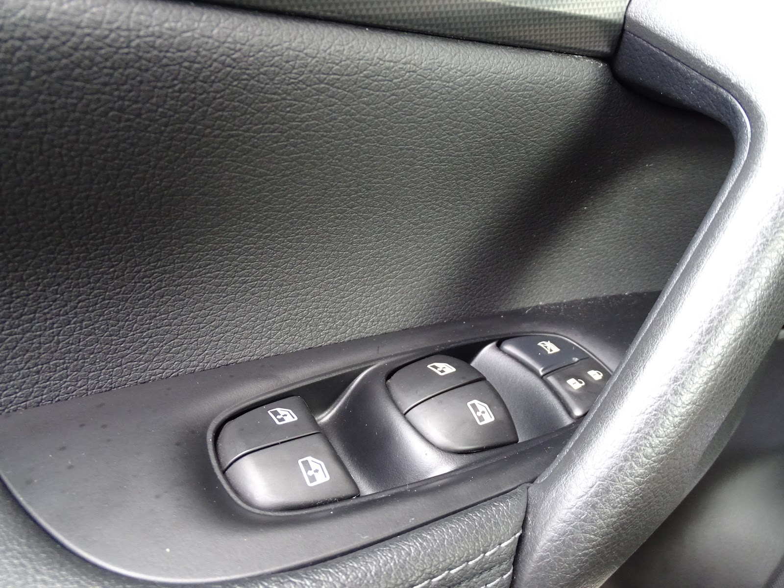 Foto 14 de NISSAN QASHQAI 2019 en venta en CSV Motor VALDEFUENTES