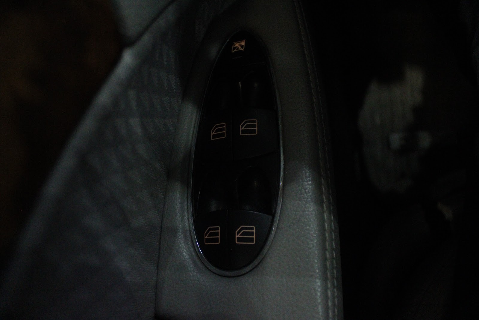 Foto 14 de MERCEDES E270CDI 2003 en venta en CSV Motor