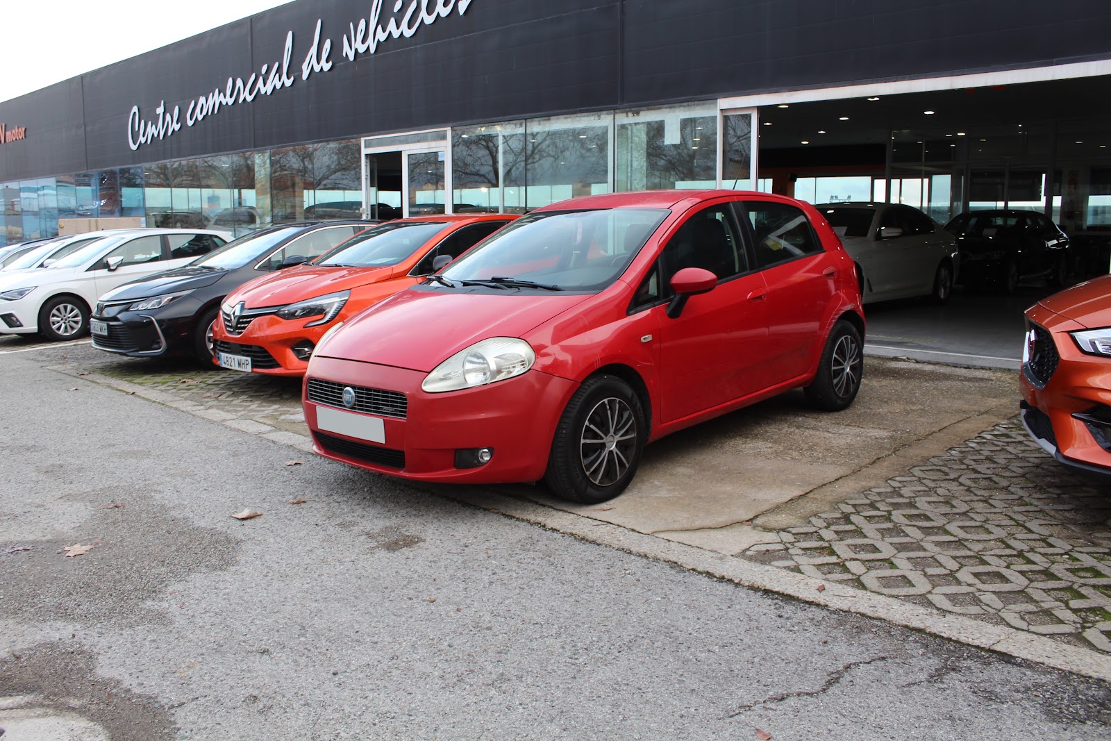 Foto 2 de Fiat Punto 2007 en venta en CSV Motor VALDEFUENTES · color Rojo