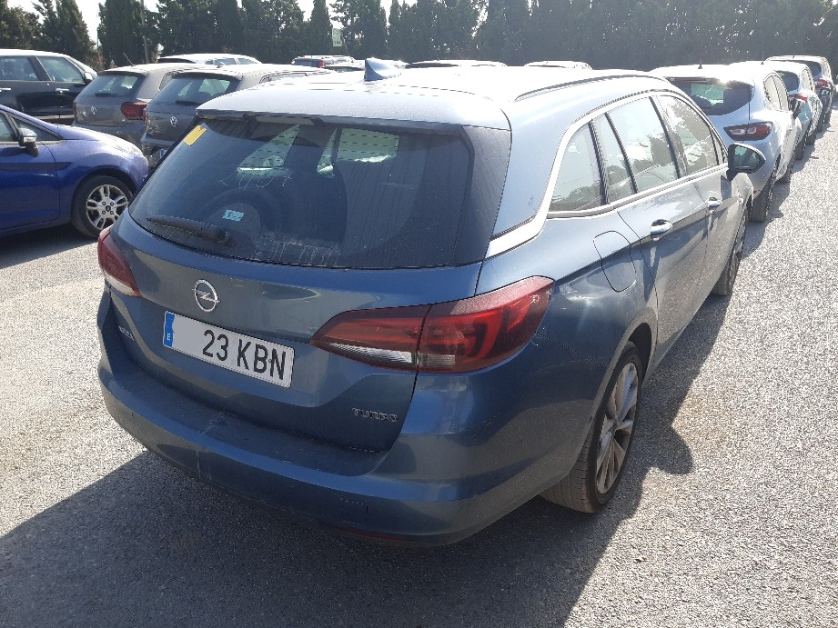 Foto 3 de OPEL ASTRA 2017 en venta en CSV Motor VALDEFUENTES
