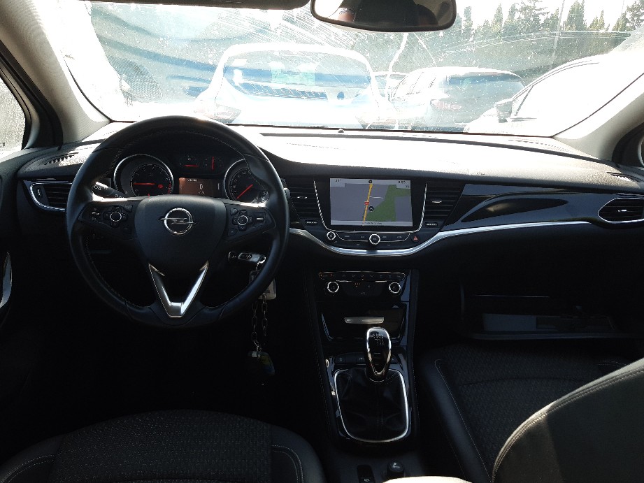 Foto 9 de OPEL ASTRA 2017 en venta en CSV Motor VALDEFUENTES