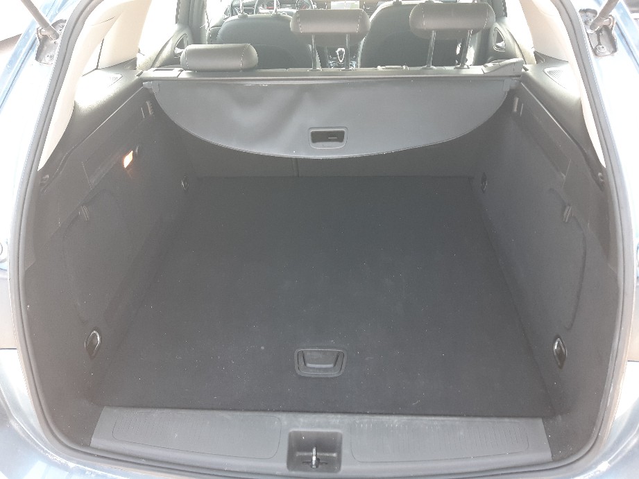 Foto 10 de OPEL ASTRA 2017 en venta en CSV Motor VALDEFUENTES