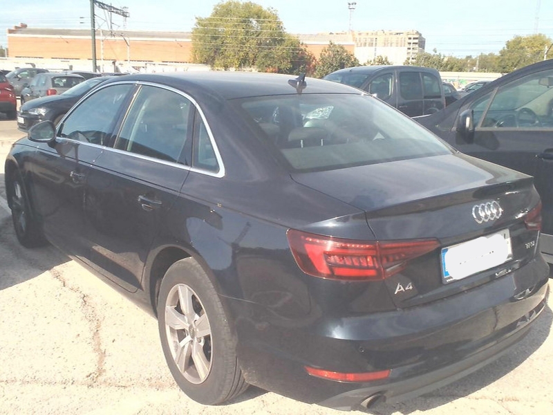 Foto 3 de AUDI A4 2018 en venta en CSV Motor VALDEFUENTES