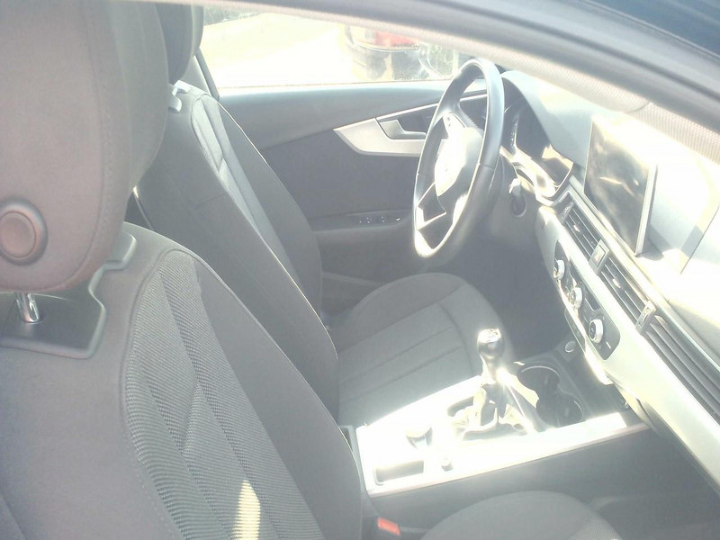 Foto 4 de AUDI A4 2018 en venta en CSV Motor VALDEFUENTES