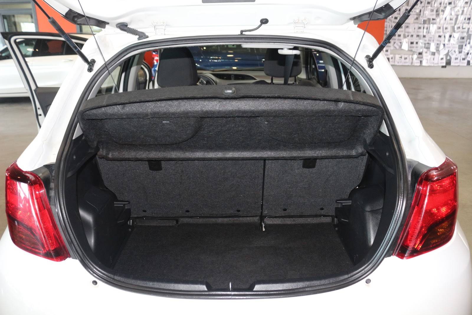 Foto 20 de TOYOTA YARIS 2017 en venta en CSV Motor VALDEFUENTES