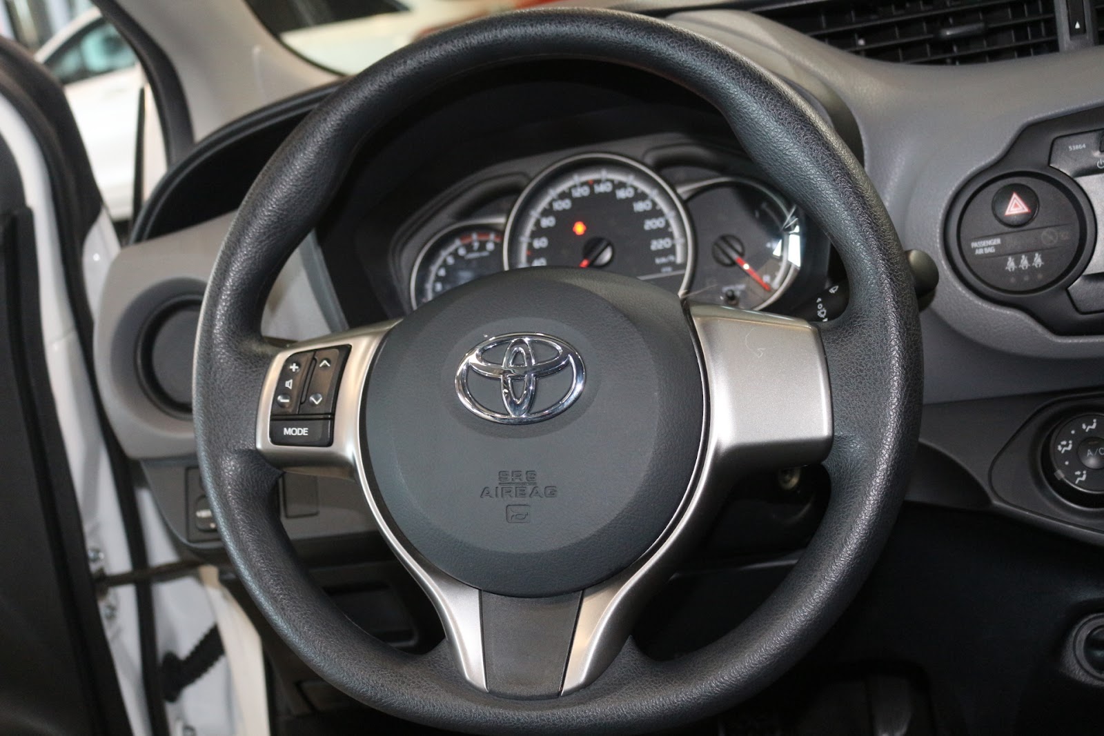 Foto 9 de TOYOTA YARIS 2017 en venta en CSV Motor VALDEFUENTES