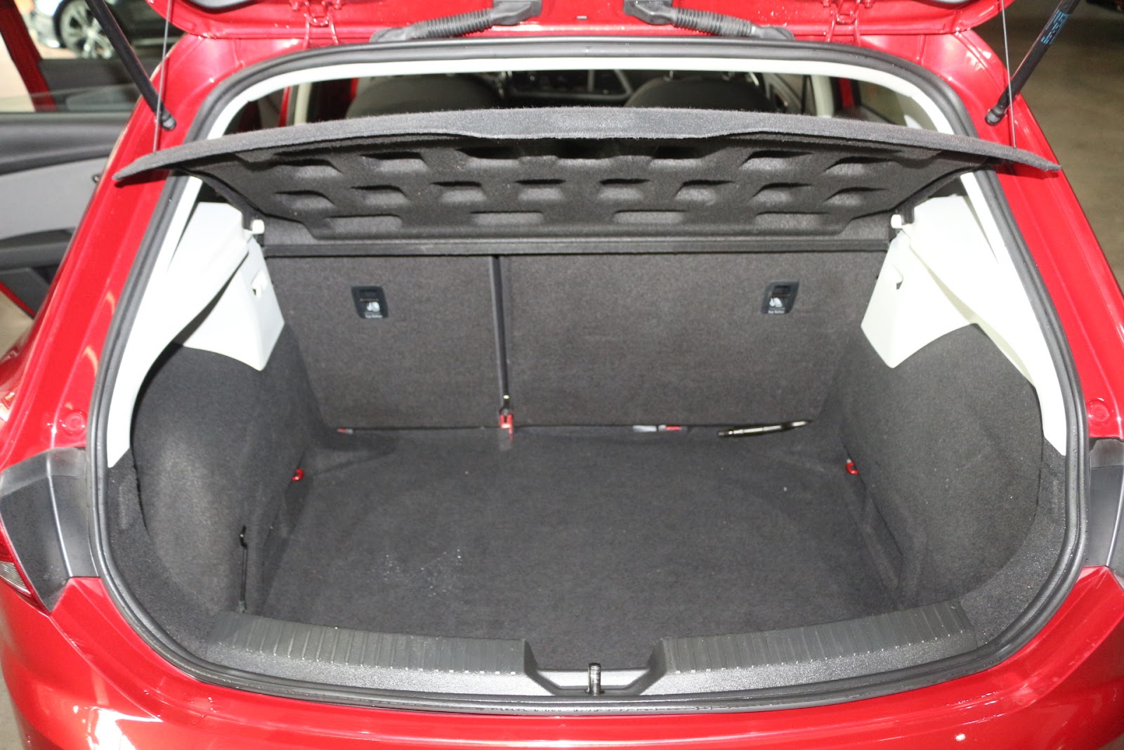 Foto 8 de SEAT LEON 2018 en venta en CSV Motor VALDEFUENTES