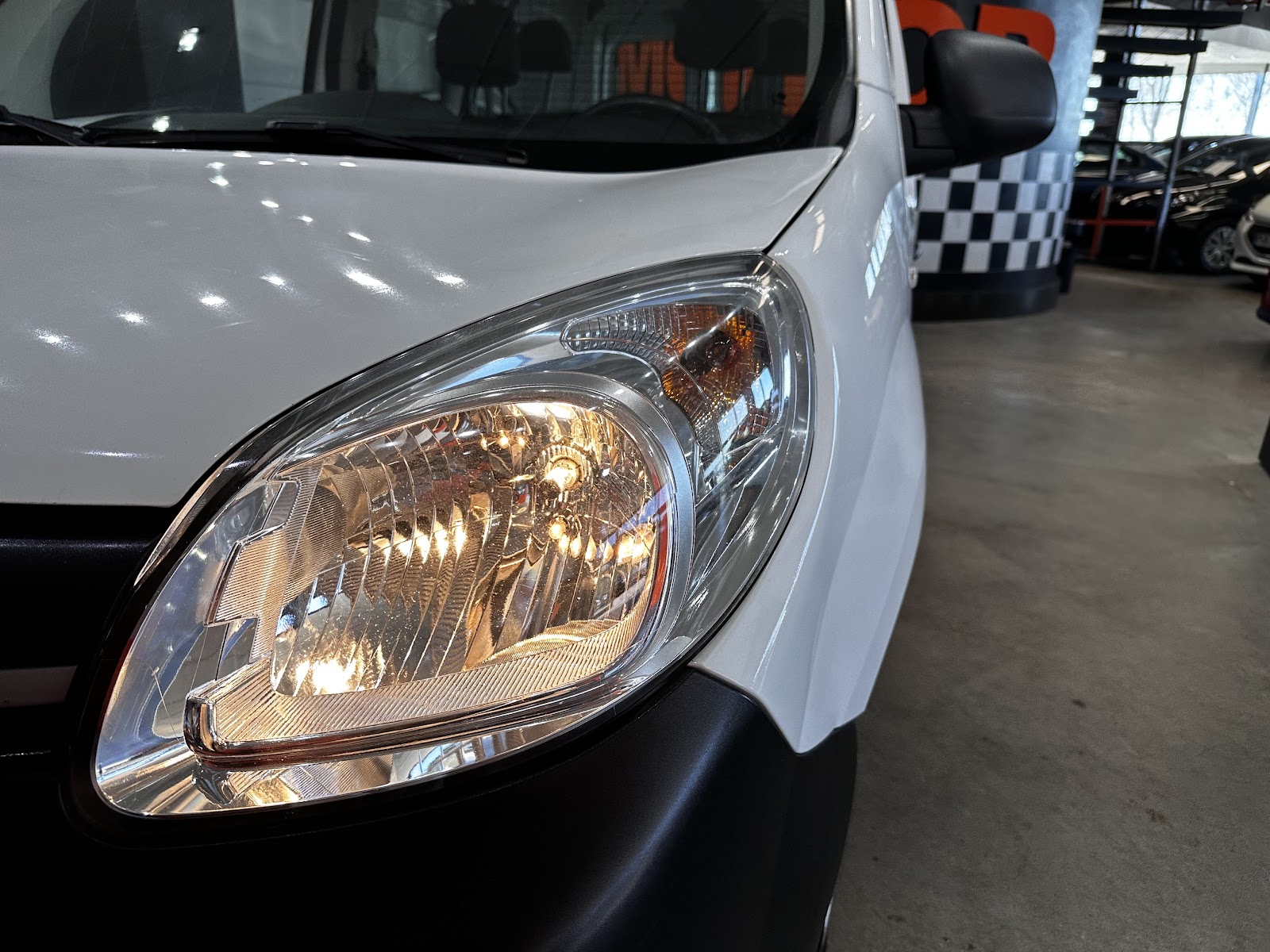 Foto 11 de RENAULT KANGOO 2021 en venta en CSV Motor VALDEFUENTES