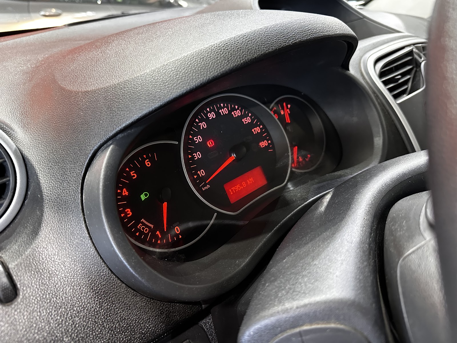 Foto 10 de RENAULT KANGOO 2021 en venta en CSV Motor VALDEFUENTES