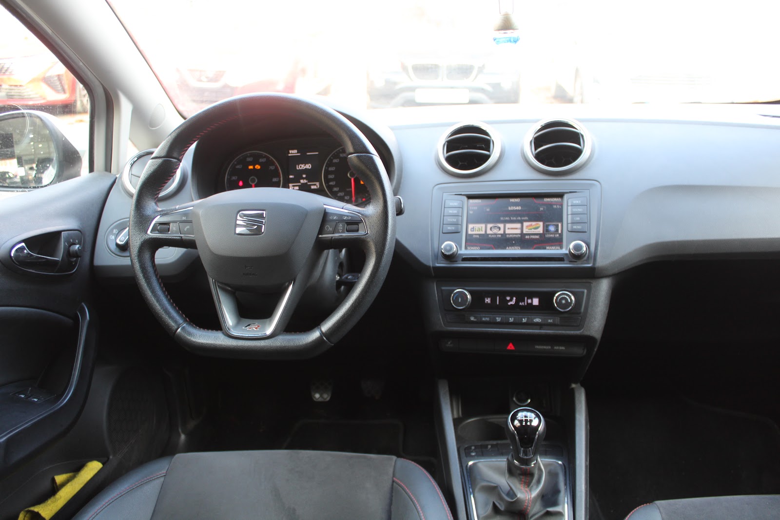 Foto 10 de SEAT IBIZA 2016 en venta en CSV Motor VALDEFUENTES