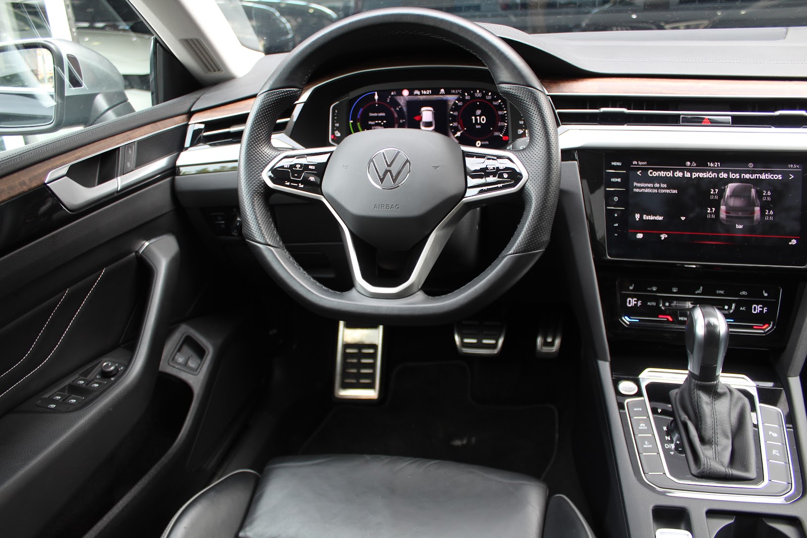 Foto 11 de VOLKSWAGEN ARTEON 2021 en venta en CSV Motor VALDEFUENTES
