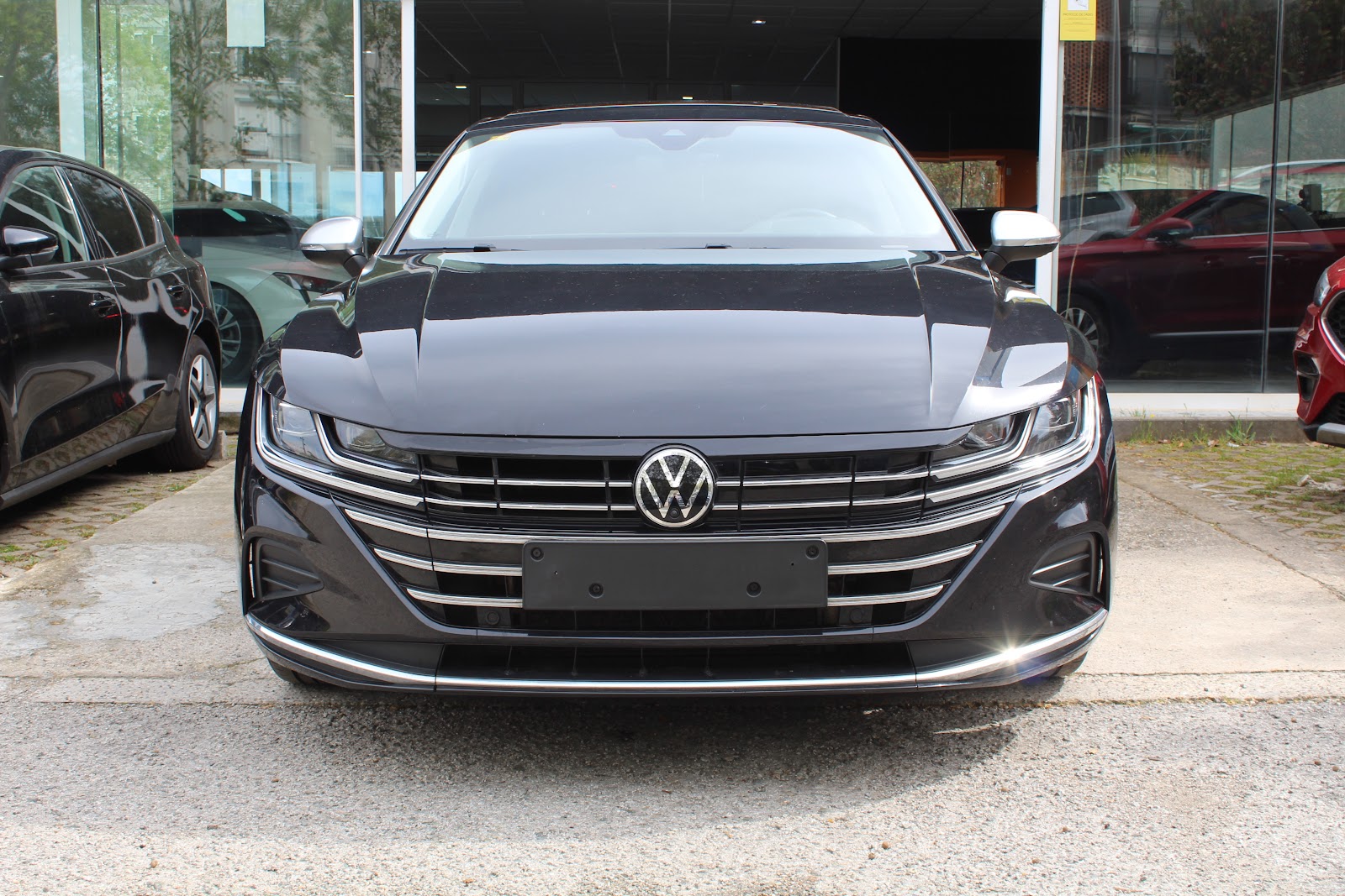 Foto 3 de VOLKSWAGEN ARTEON 2021 en venta en CSV Motor VALDEFUENTES