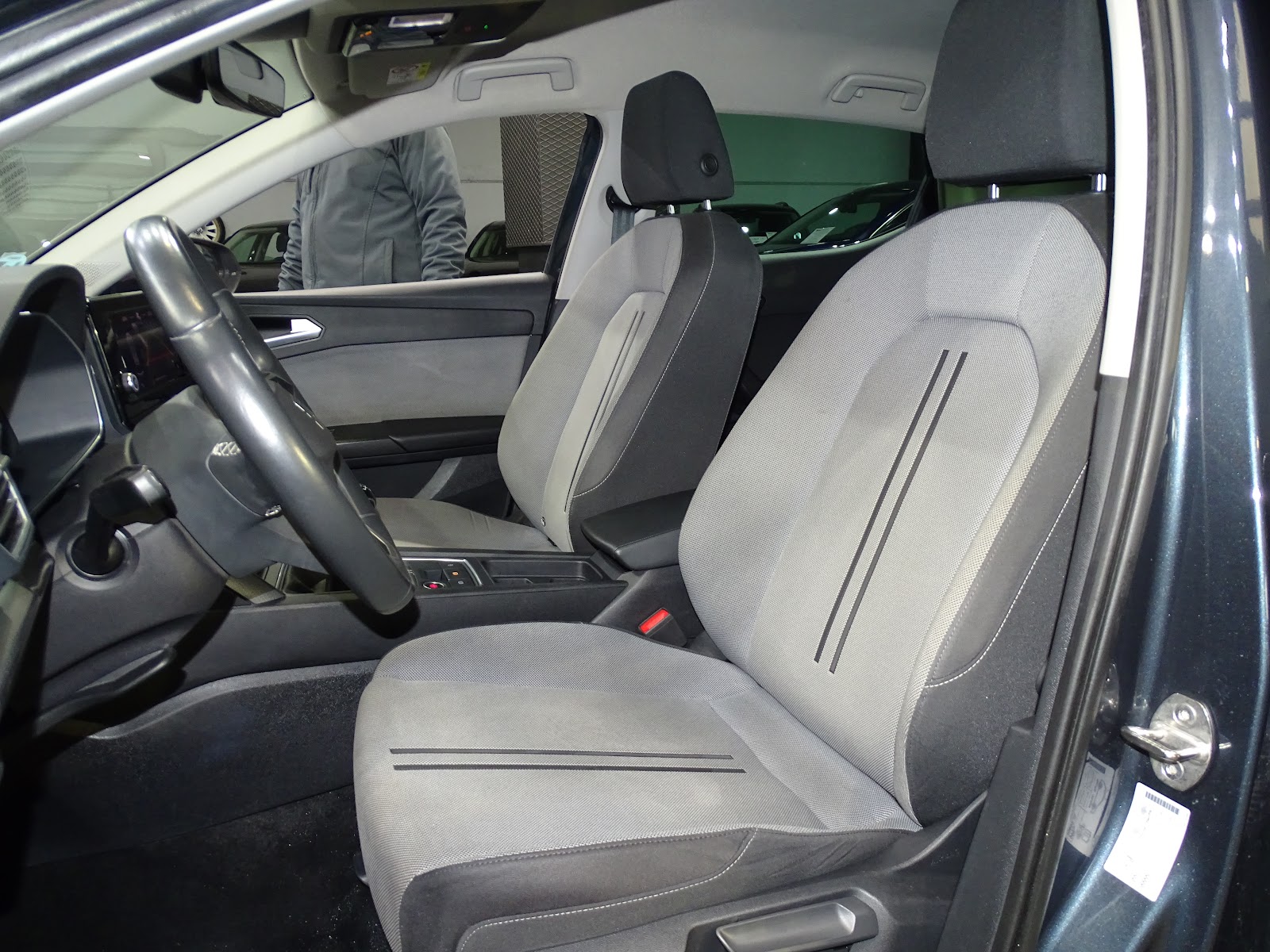Foto 18 de SEAT LEON 2023 en venta en CSV Motor VALDEFUENTES