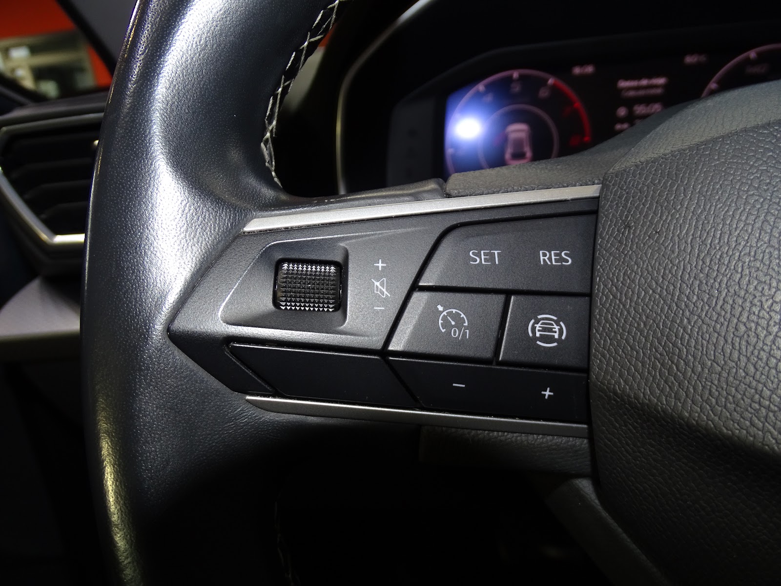 Foto 9 de SEAT LEON 2023 en venta en CSV Motor VALDEFUENTES