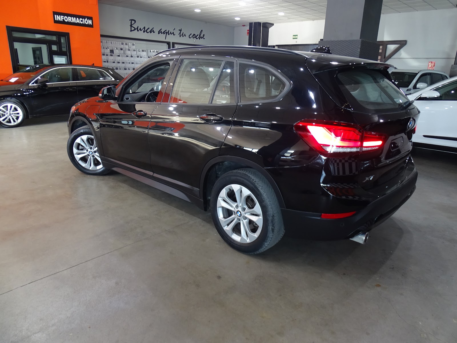 Foto 4 de BMW X1 2023 en venta en CSV Motor VALDEFUENTES