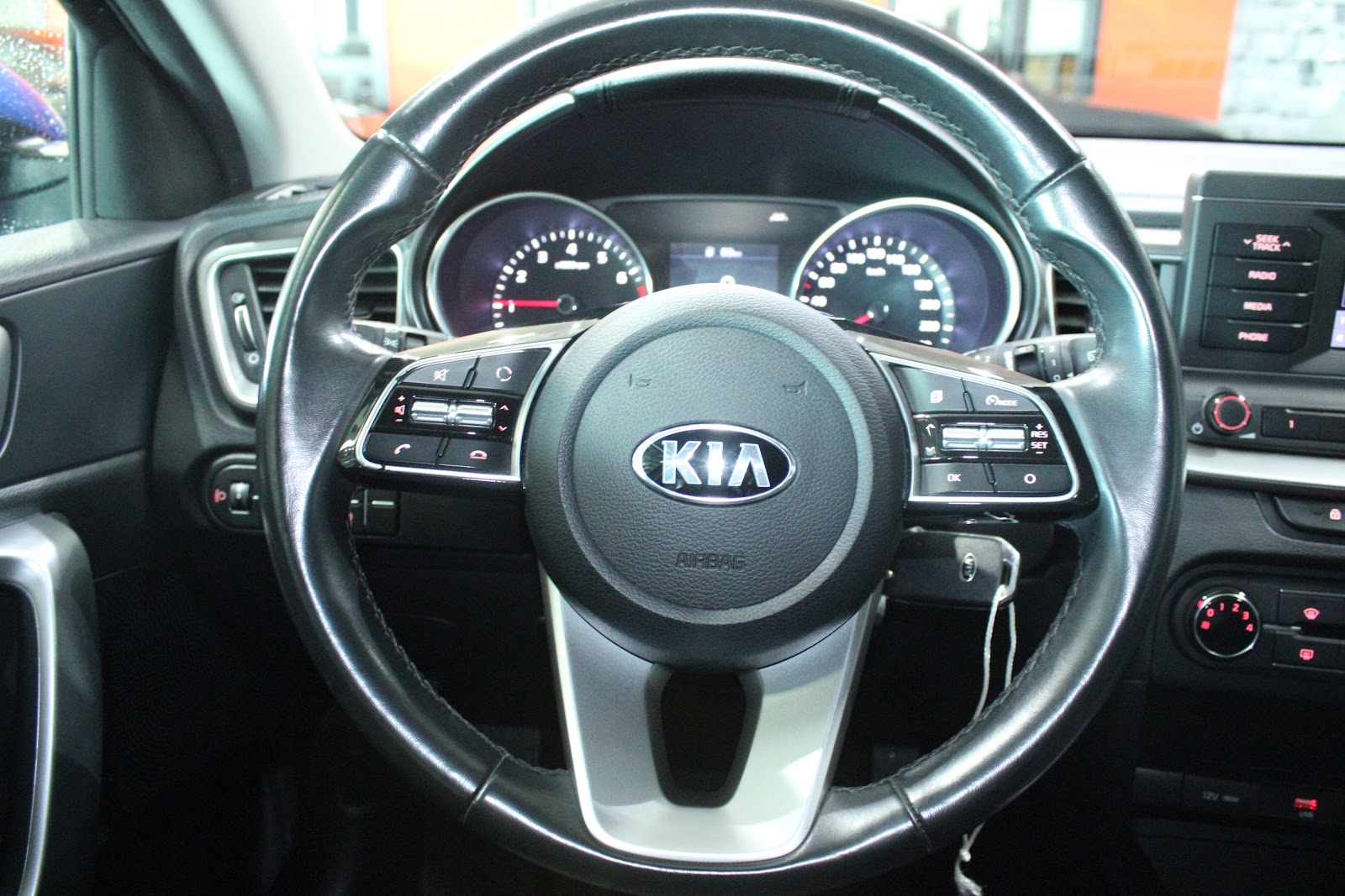 Foto 9 de KIA CEED 2020 en venta en CSV Motor VALDEFUENTES