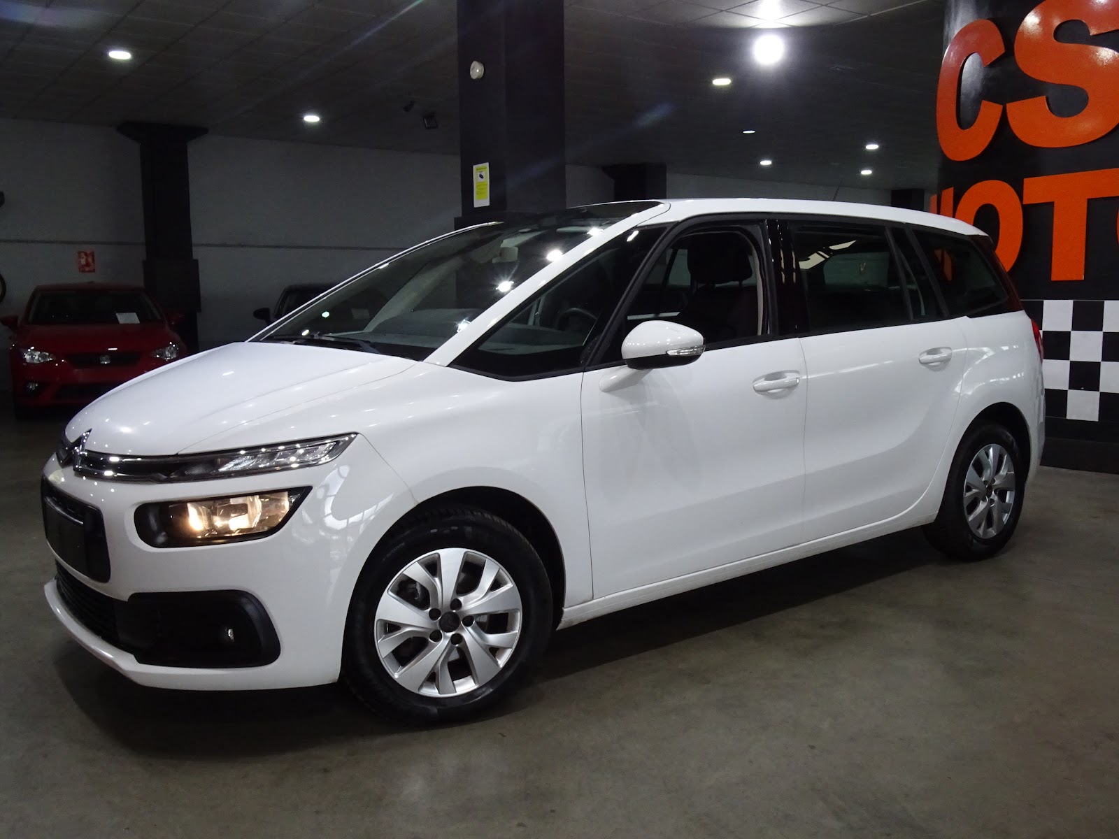 Foto 2 de CITROËN GRAND C4 2019 en venta en CSV Motor VALDEFUENTES