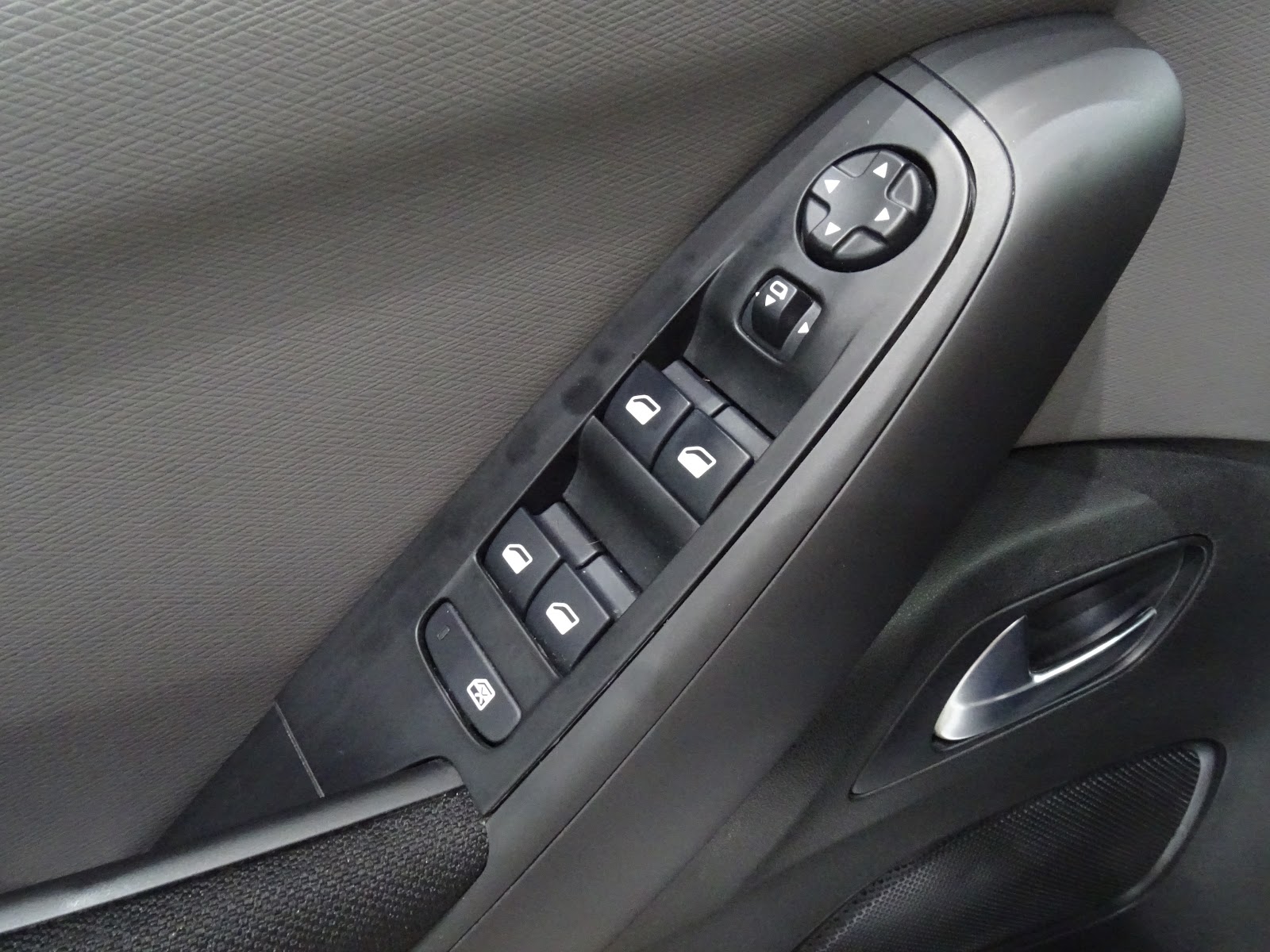 Foto 13 de CITROËN GRAND C4 2019 en venta en CSV Motor VALDEFUENTES