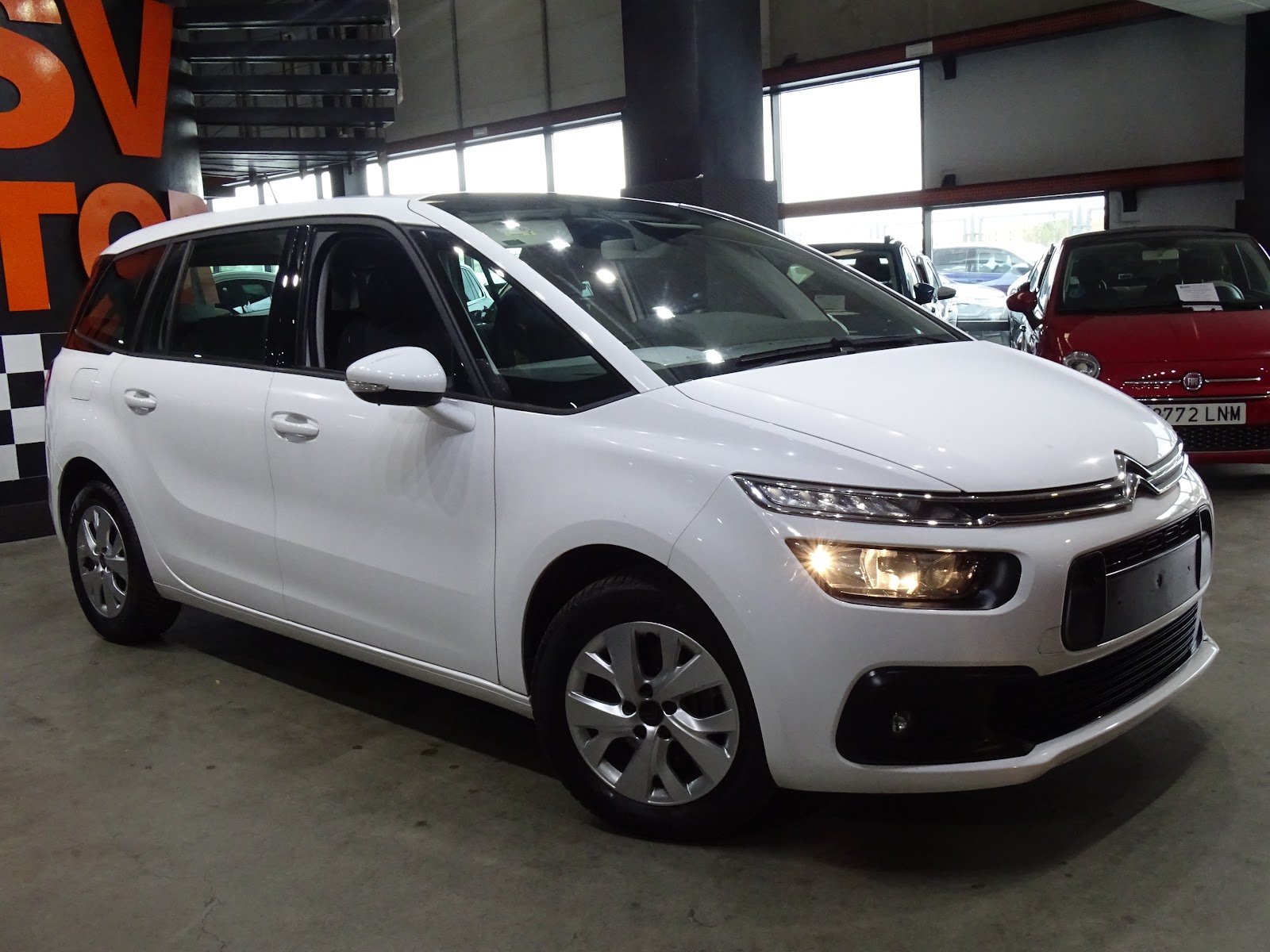 Foto 4 de CITROËN GRAND C4 2019 en venta en CSV Motor VALDEFUENTES